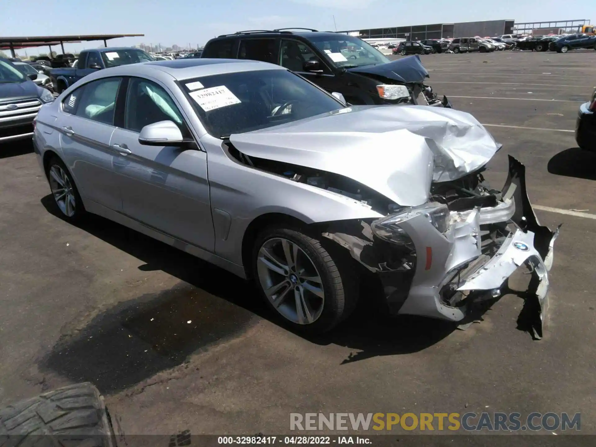 1 Photograph of a damaged car WBA4J3C51KBL10556 BMW 4 SERIES 2019