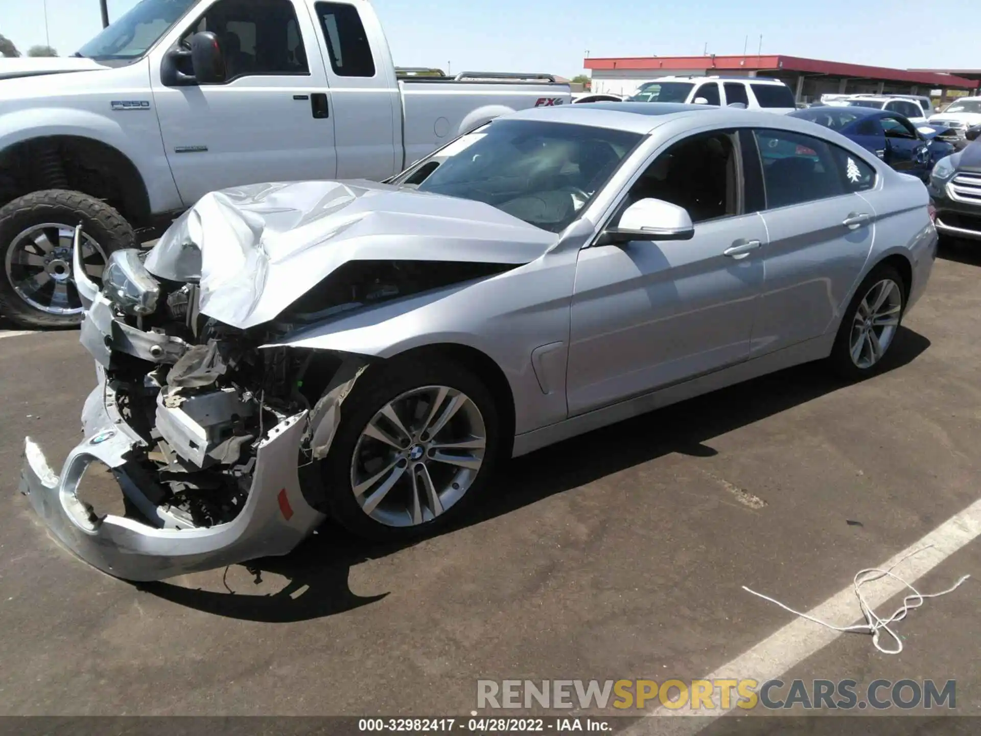 2 Photograph of a damaged car WBA4J3C51KBL10556 BMW 4 SERIES 2019