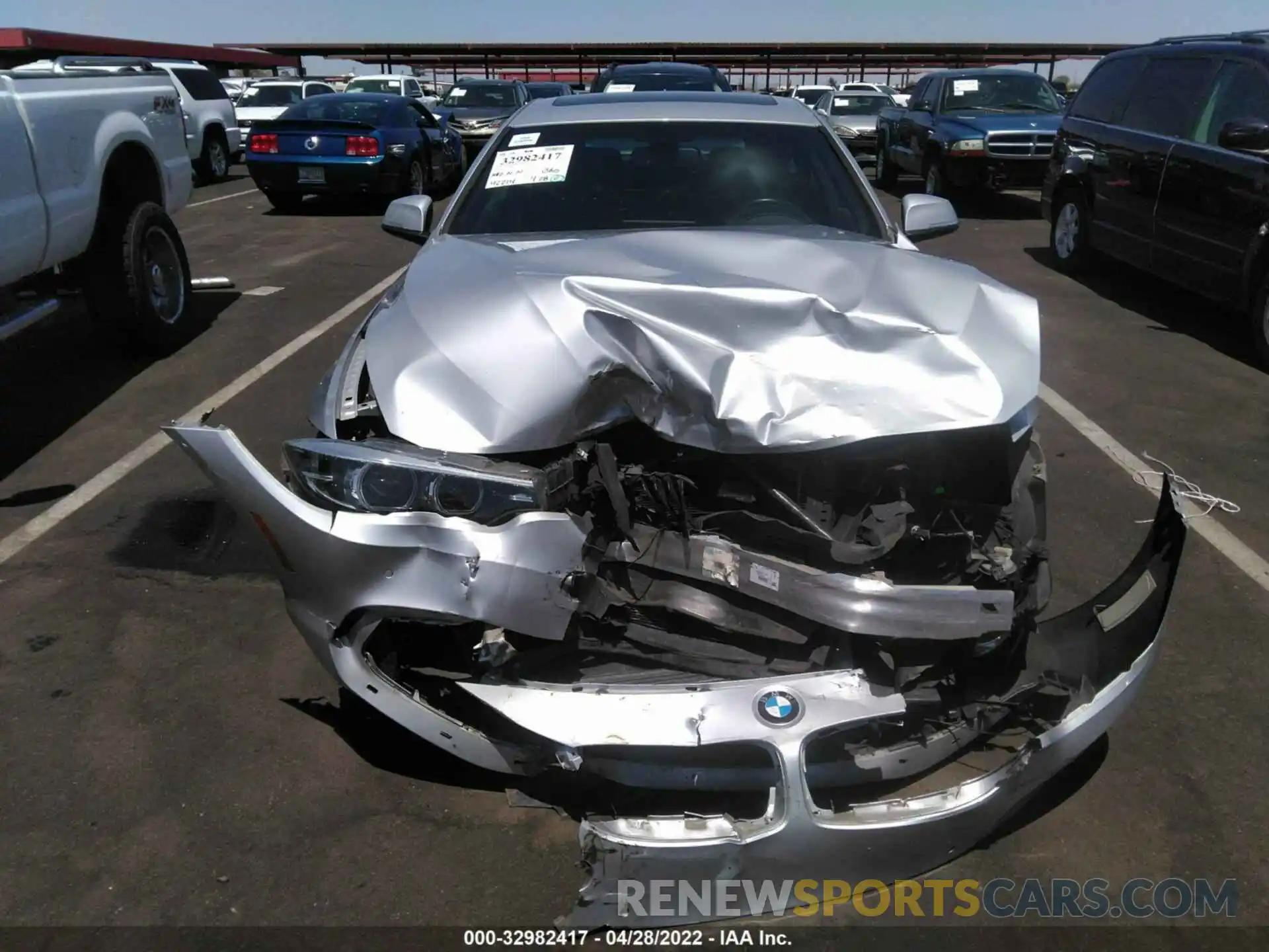 6 Photograph of a damaged car WBA4J3C51KBL10556 BMW 4 SERIES 2019