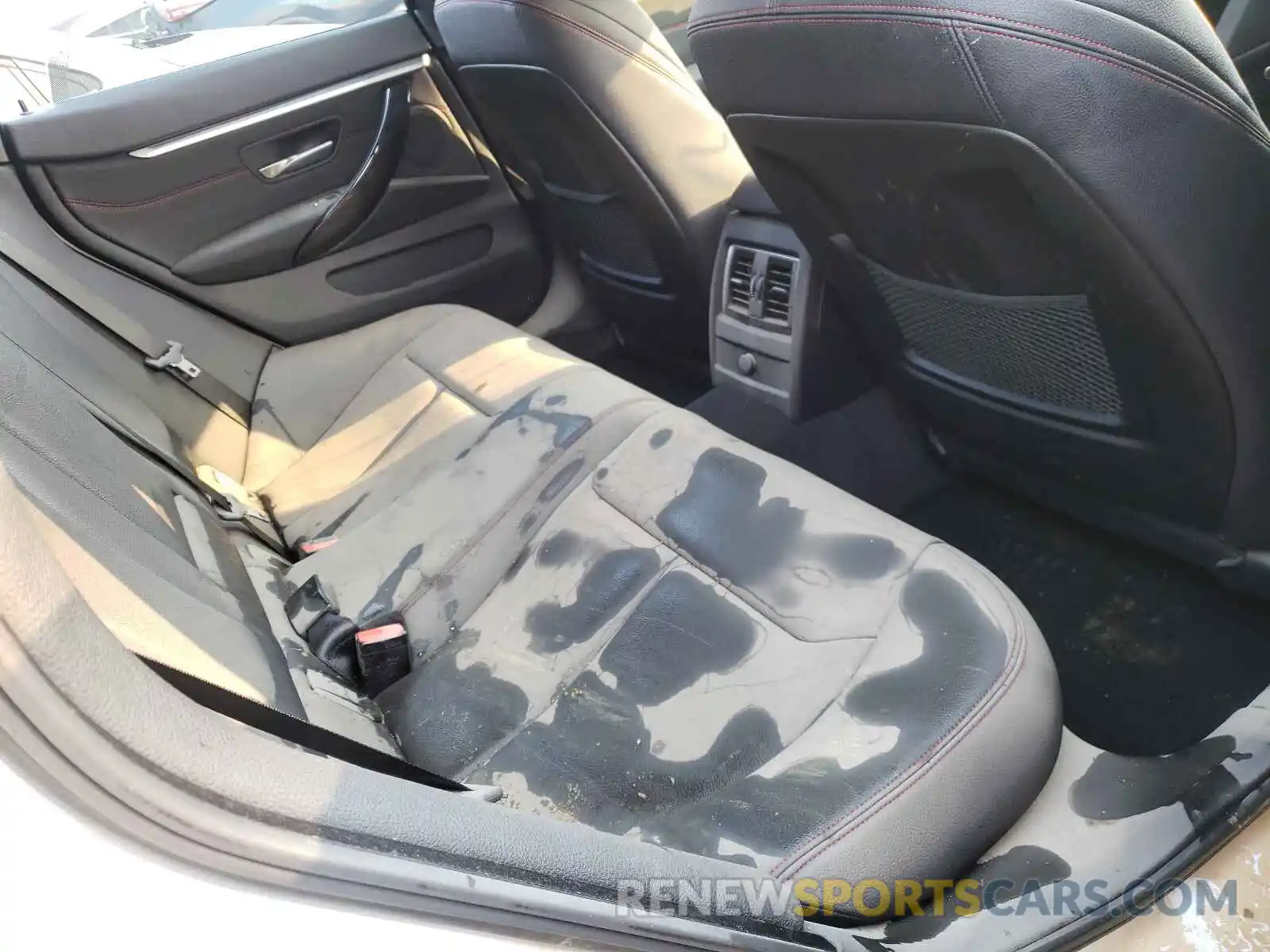 6 Photograph of a damaged car WBA4J3C51KBL10606 BMW 4 SERIES 2019