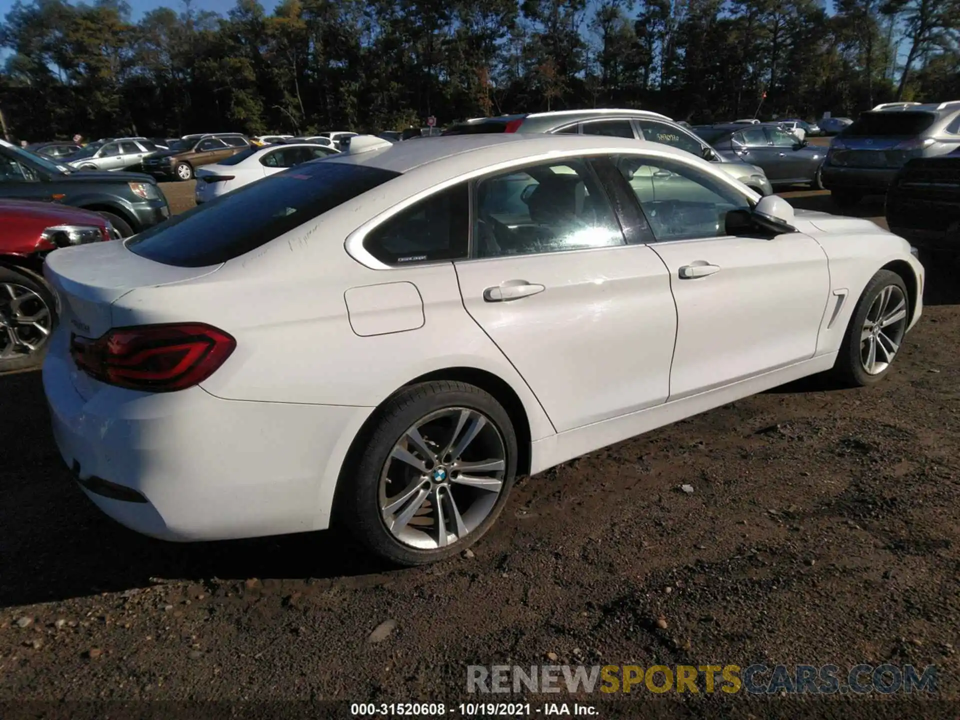 4 Photograph of a damaged car WBA4J3C53KBL06086 BMW 4 SERIES 2019