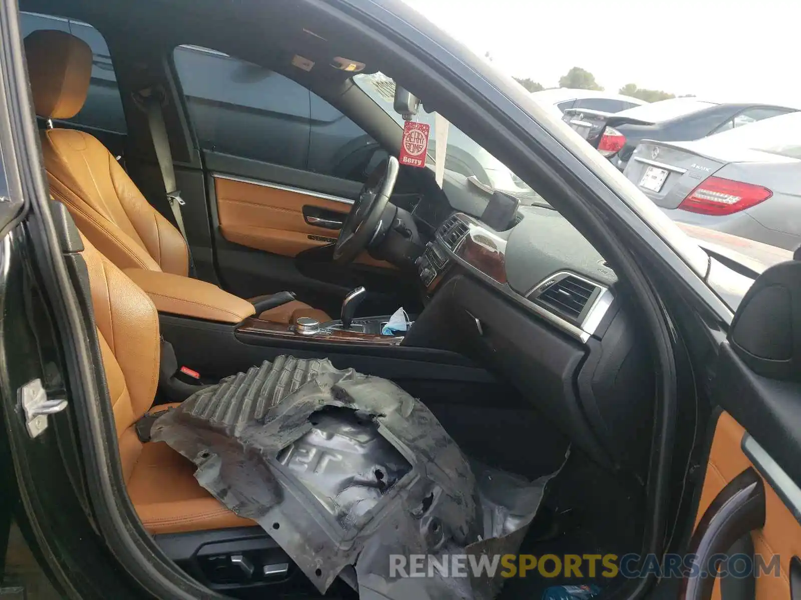 5 Photograph of a damaged car WBA4J3C54KBL07313 BMW 4 SERIES 2019