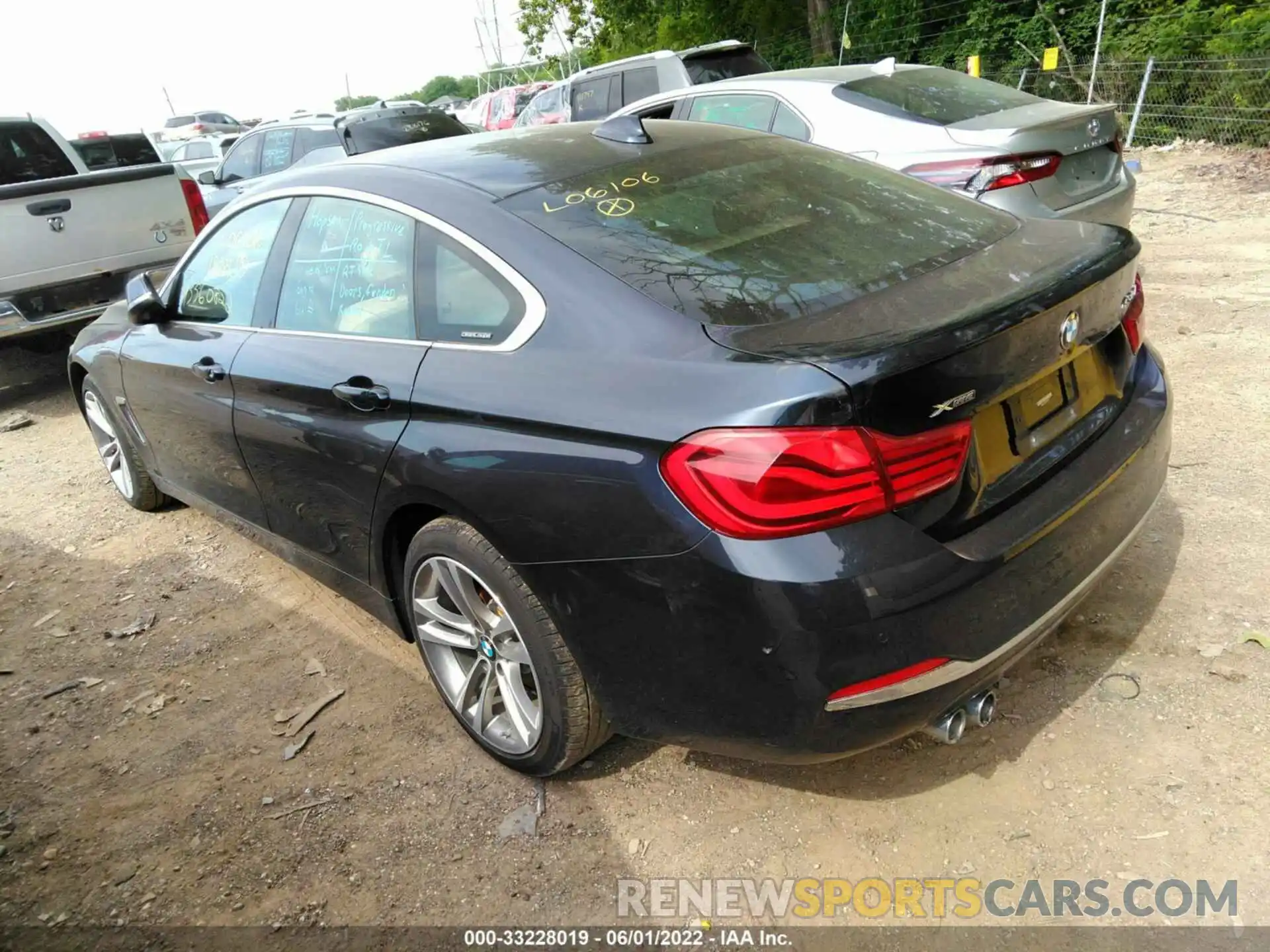 3 Photograph of a damaged car WBA4J3C55KBL06106 BMW 4 SERIES 2019