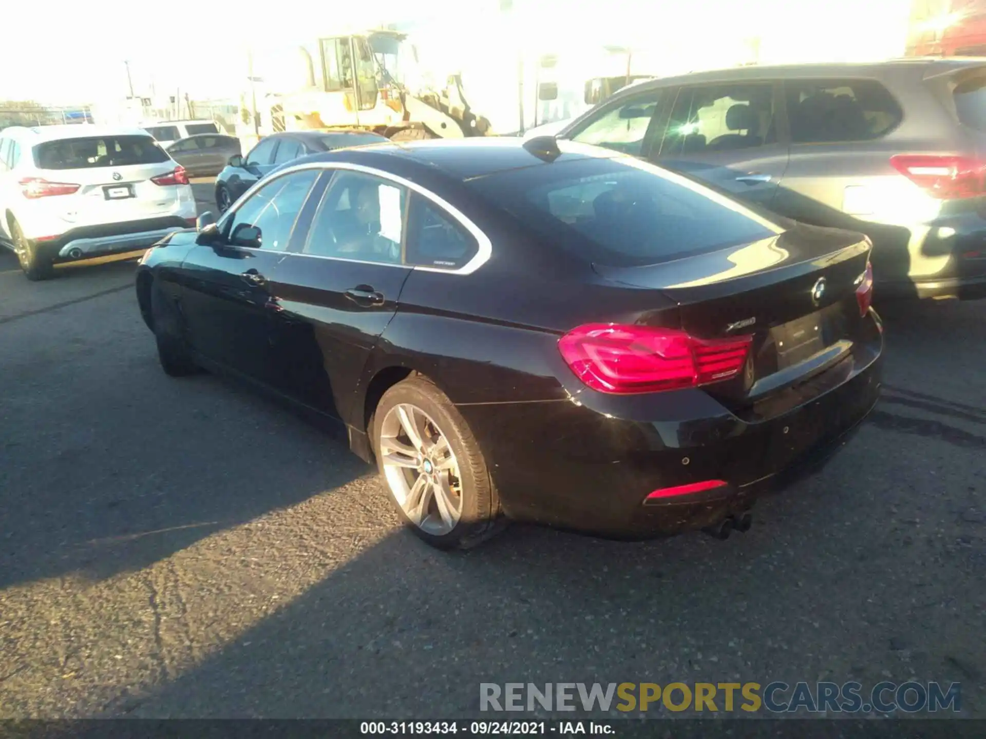 3 Photograph of a damaged car WBA4J3C55KBL07563 BMW 4 SERIES 2019