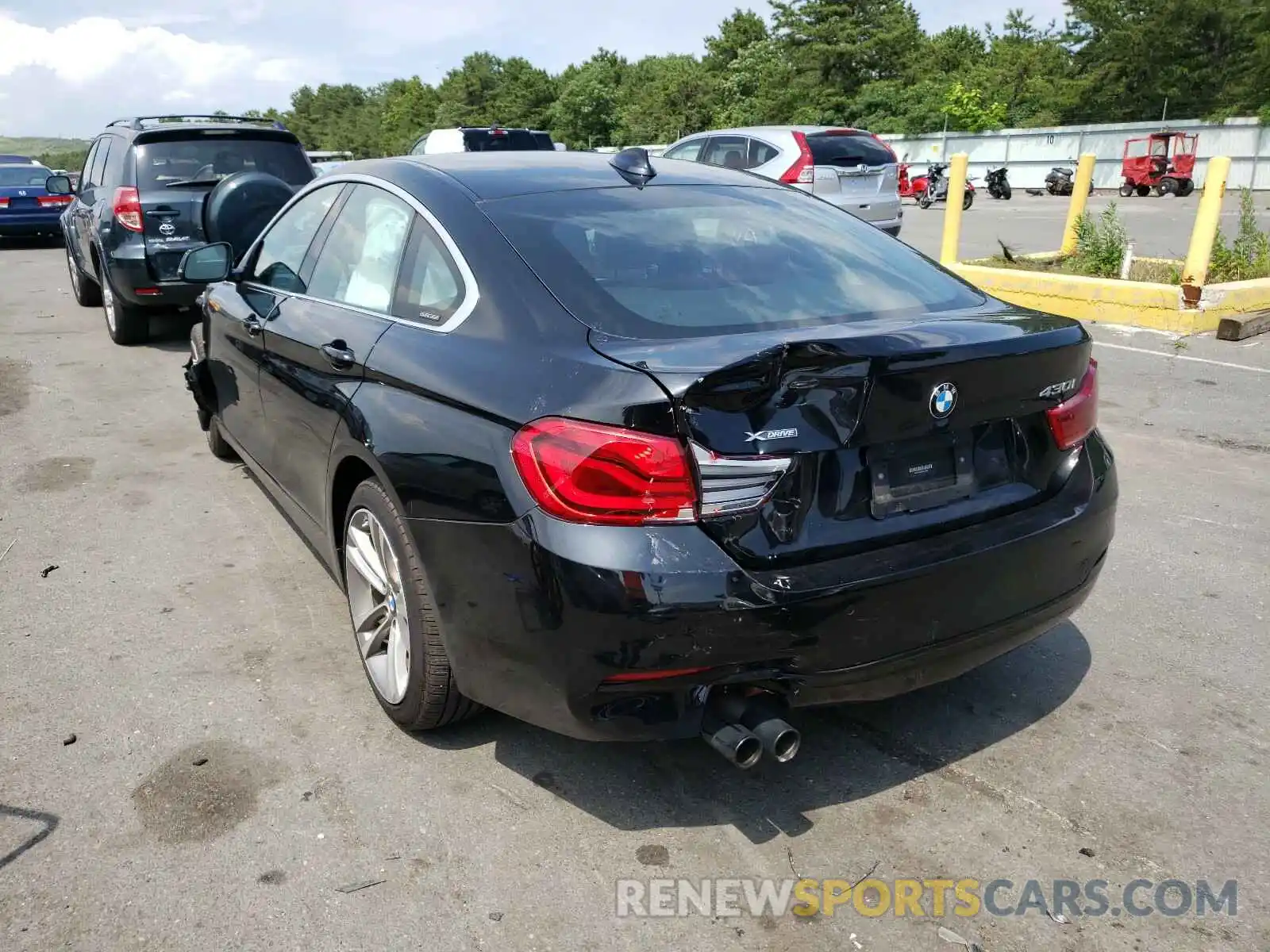 3 Photograph of a damaged car WBA4J3C56KBL11296 BMW 4 SERIES 2019