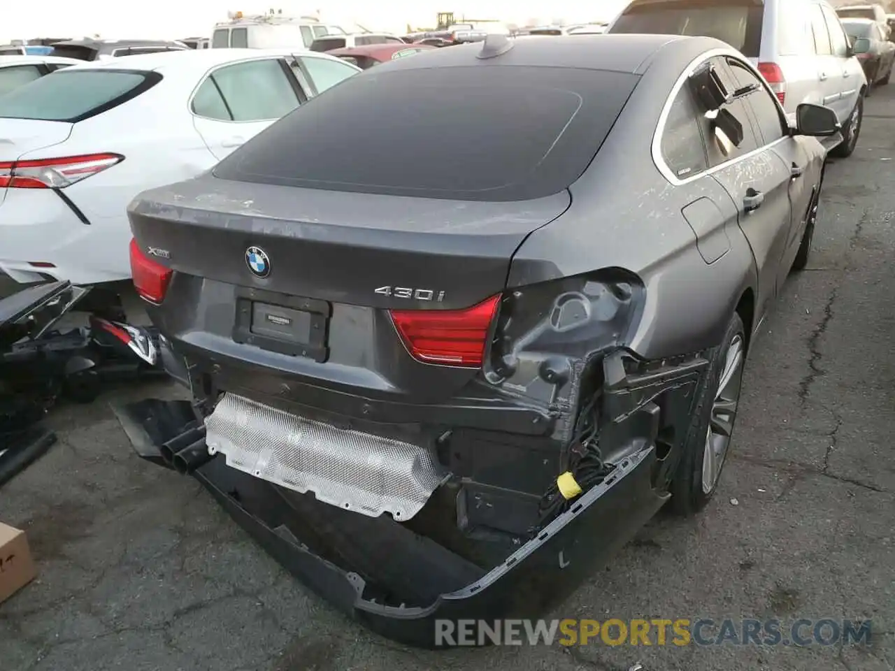 4 Photograph of a damaged car WBA4J3C57KBL10612 BMW 4 SERIES 2019