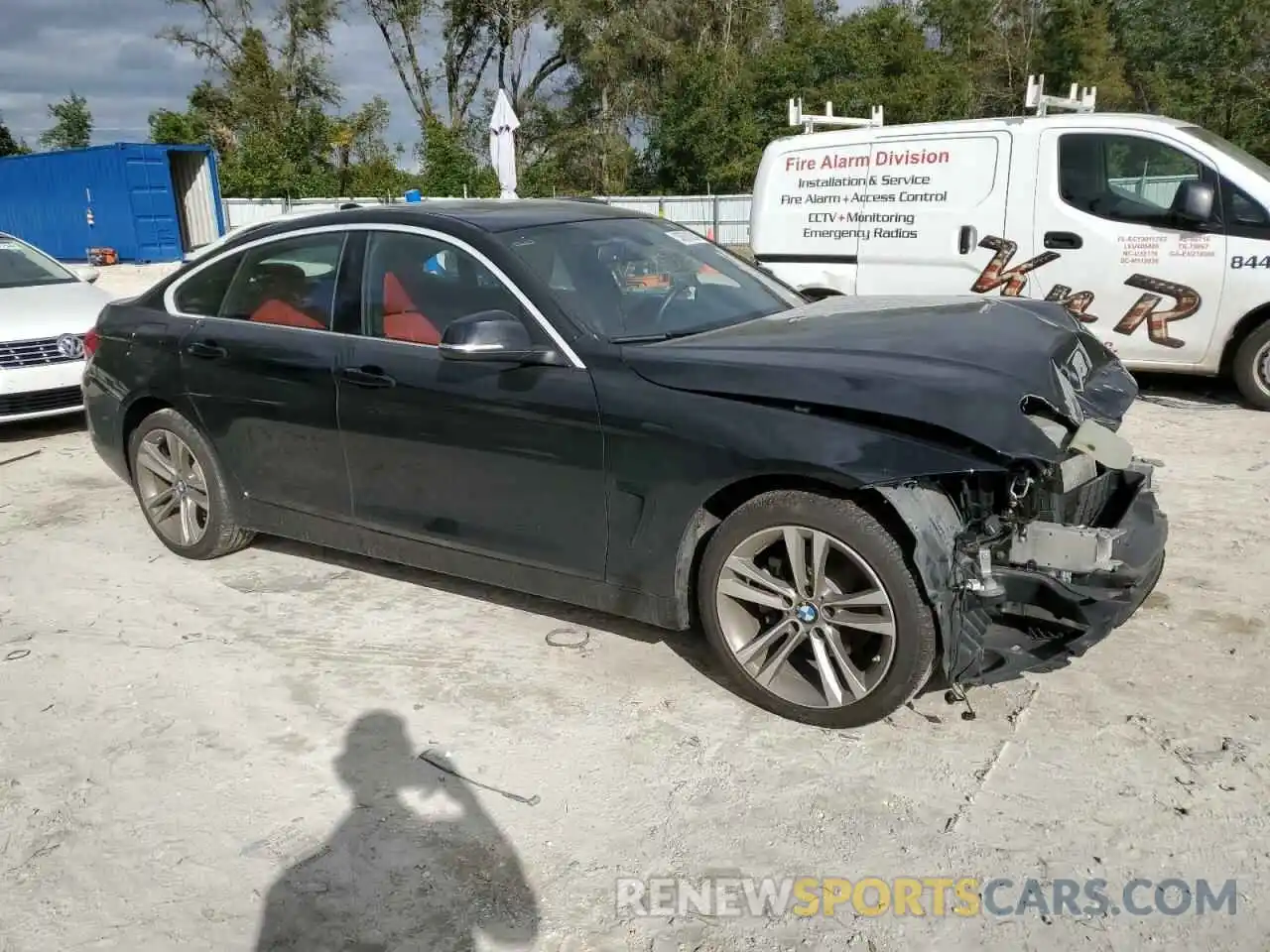 4 Photograph of a damaged car WBA4J3C59KBL06724 BMW 4 SERIES 2019