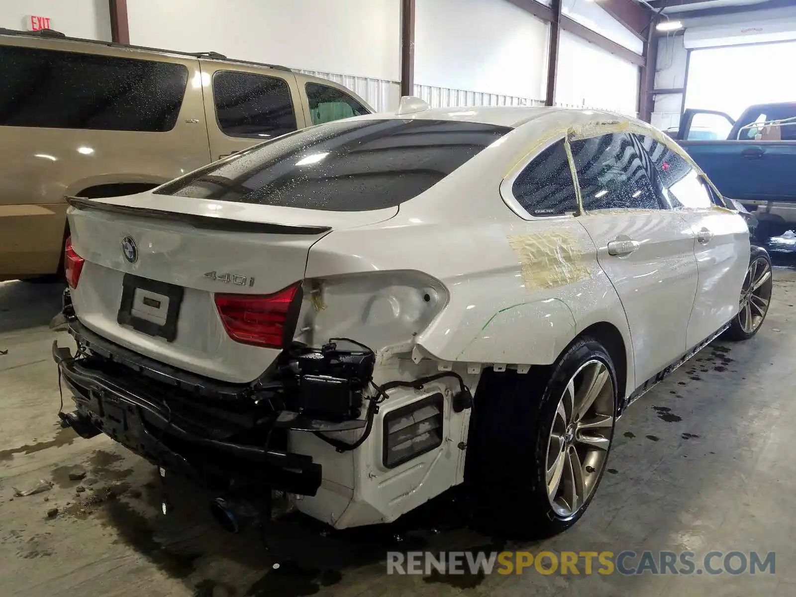 4 Photograph of a damaged car WBA4J5C50KBM65272 BMW 4 SERIES 2019