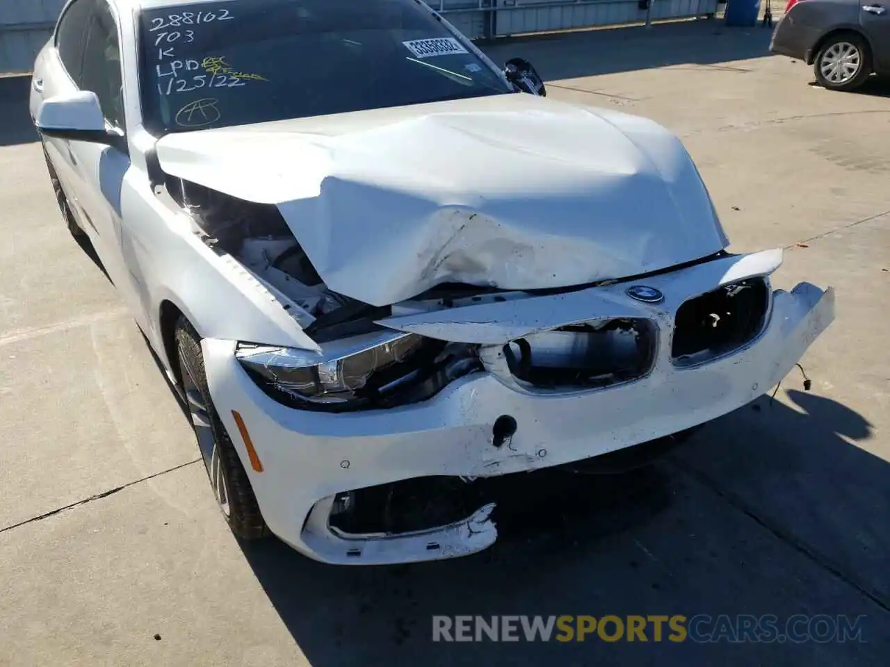 9 Photograph of a damaged car WBA4J5C56KBM65292 BMW 4 SERIES 2019