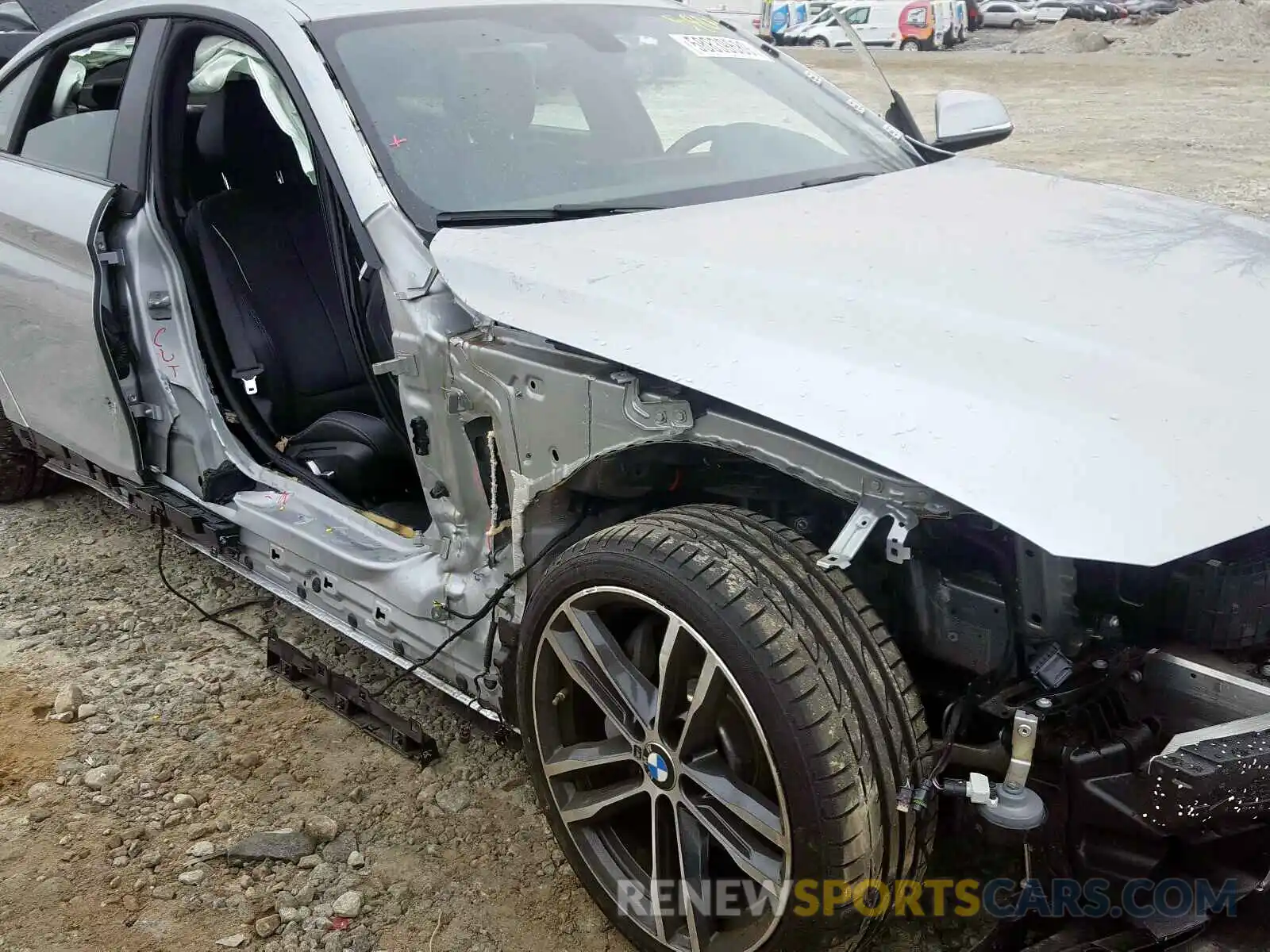 9 Photograph of a damaged car WBA4J5C56KBM65809 BMW 4 SERIES 2019