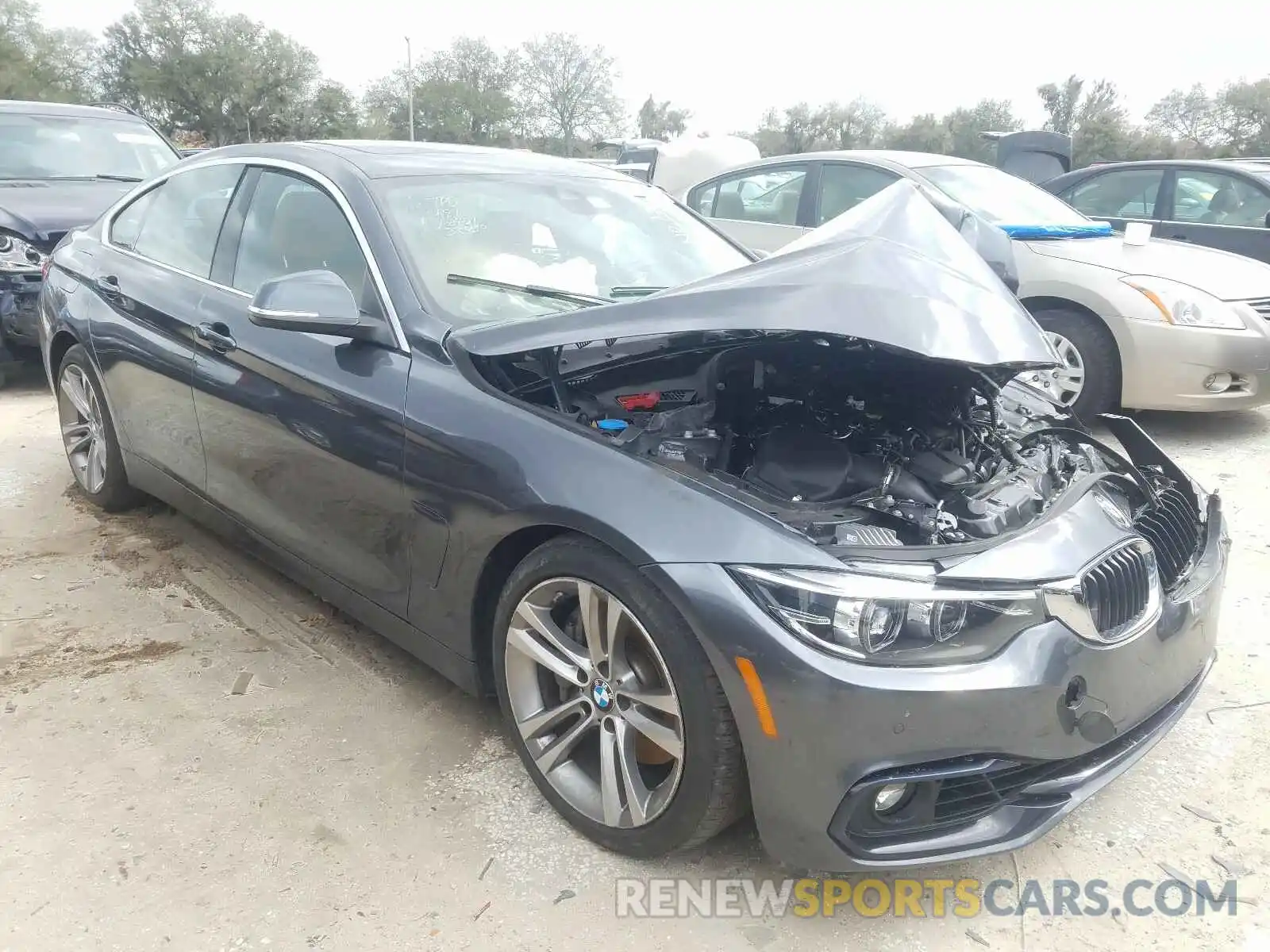 1 Photograph of a damaged car WBA4J5C57KBM66113 BMW 4 SERIES 2019