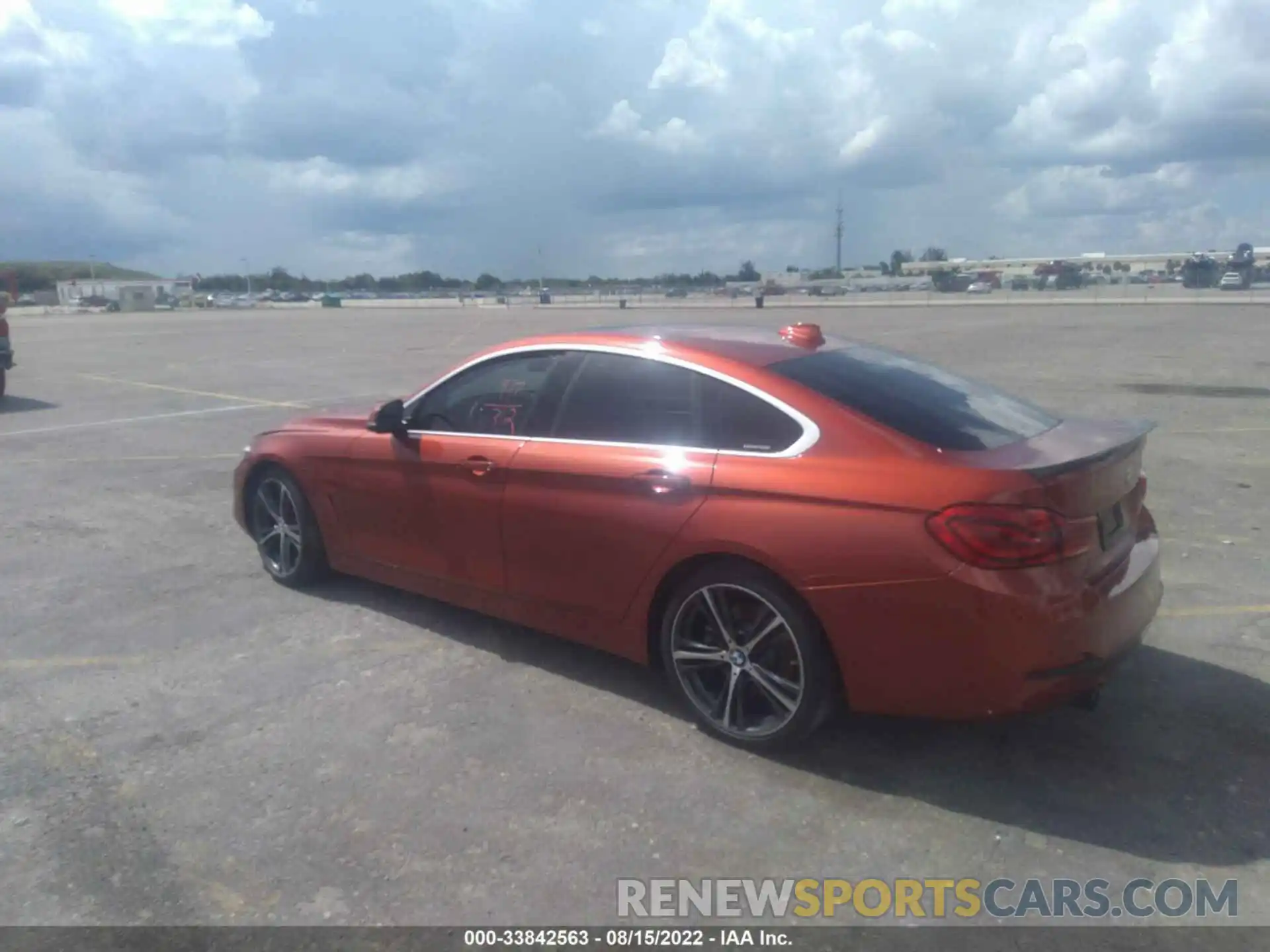 3 Photograph of a damaged car WBA4J5C5XKBM66252 BMW 4 SERIES 2019