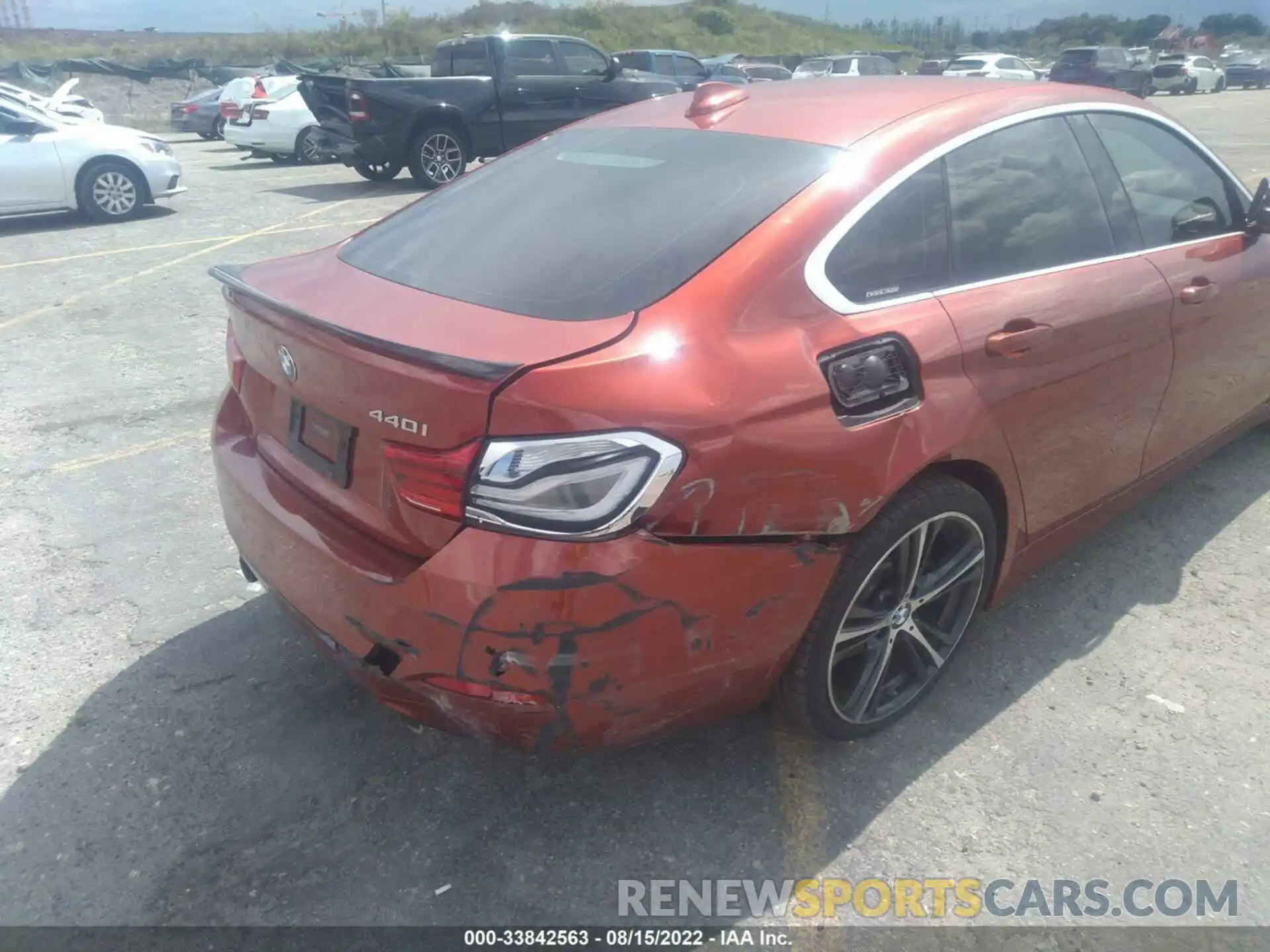 6 Photograph of a damaged car WBA4J5C5XKBM66252 BMW 4 SERIES 2019