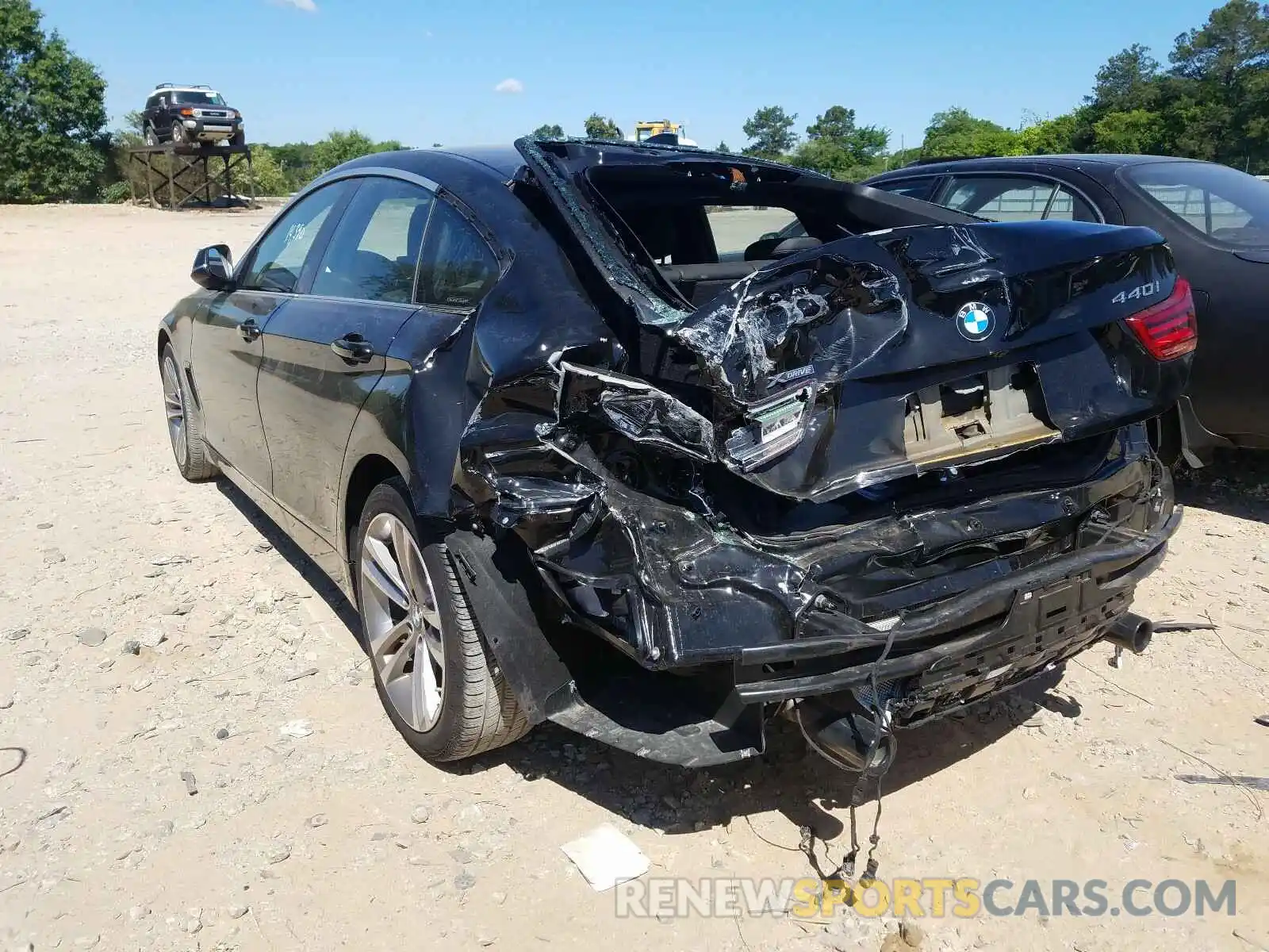 3 Photograph of a damaged car WBA4J7C50KBM76168 BMW 4 SERIES 2019