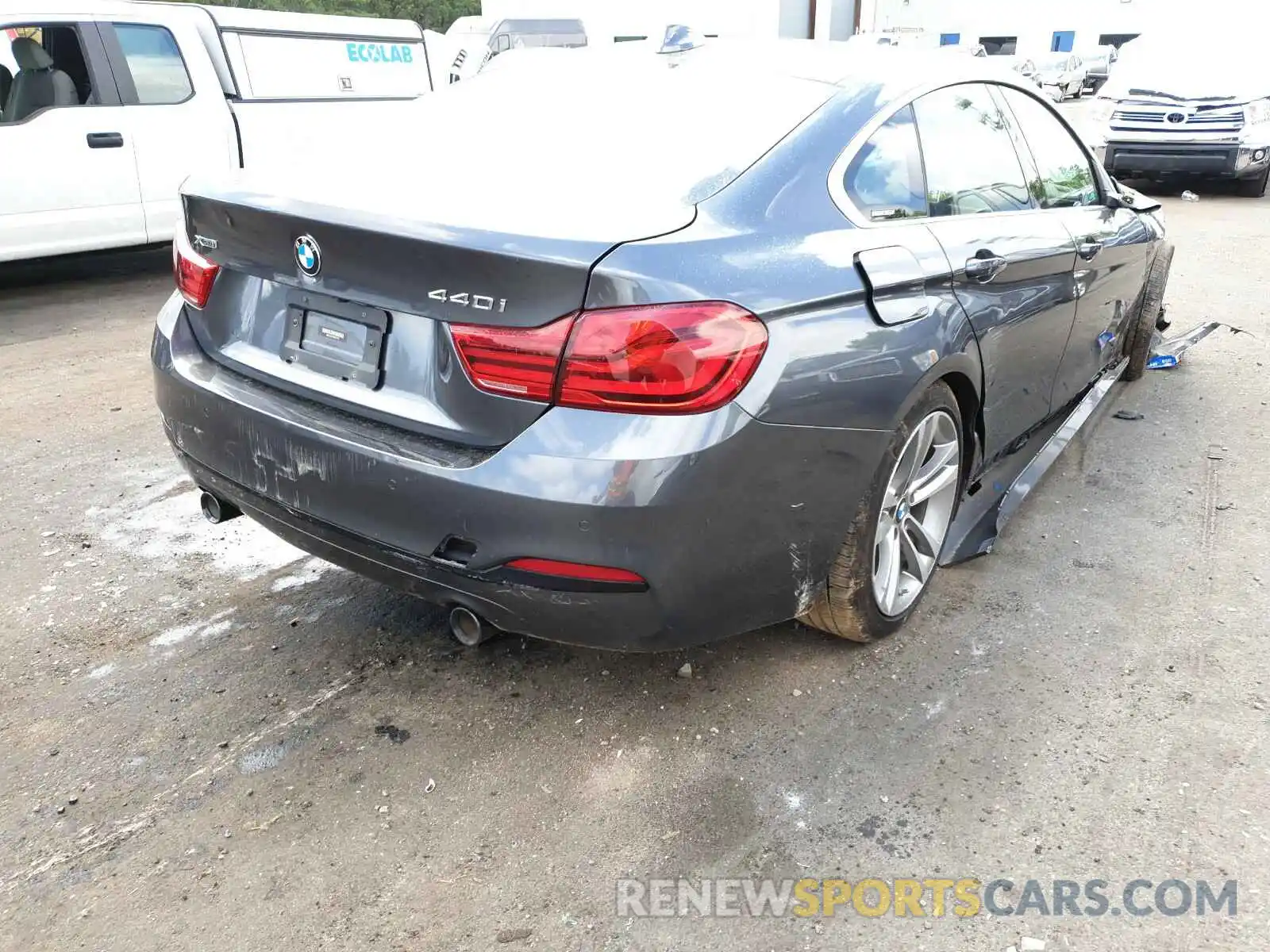 4 Photograph of a damaged car WBA4J7C51KBM74770 BMW 4 SERIES 2019