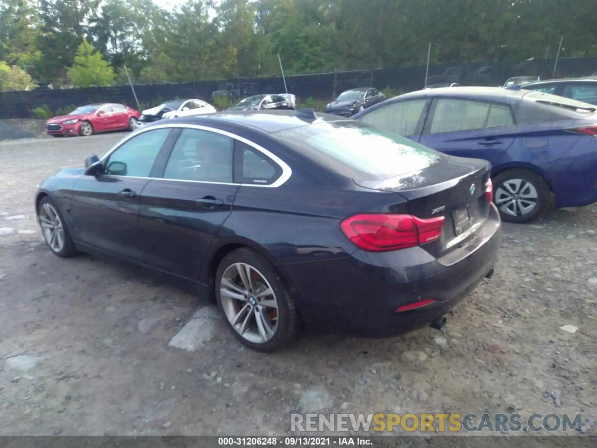 3 Photograph of a damaged car WBA4J7C52KBM75944 BMW 4 SERIES 2019