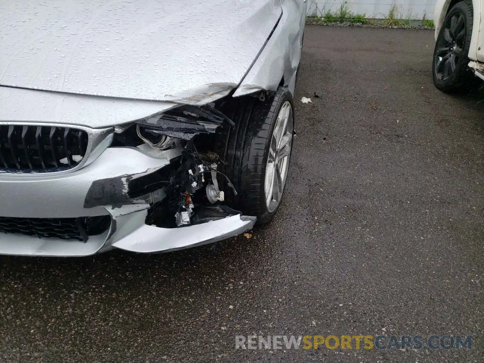 9 Photograph of a damaged car WBA4J7C53KBM76620 BMW 4 SERIES 2019