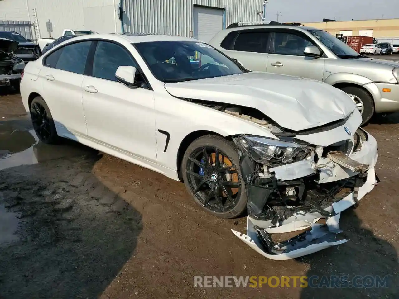 4 Photograph of a damaged car WBA4J7C54KBM74973 BMW 4 SERIES 2019