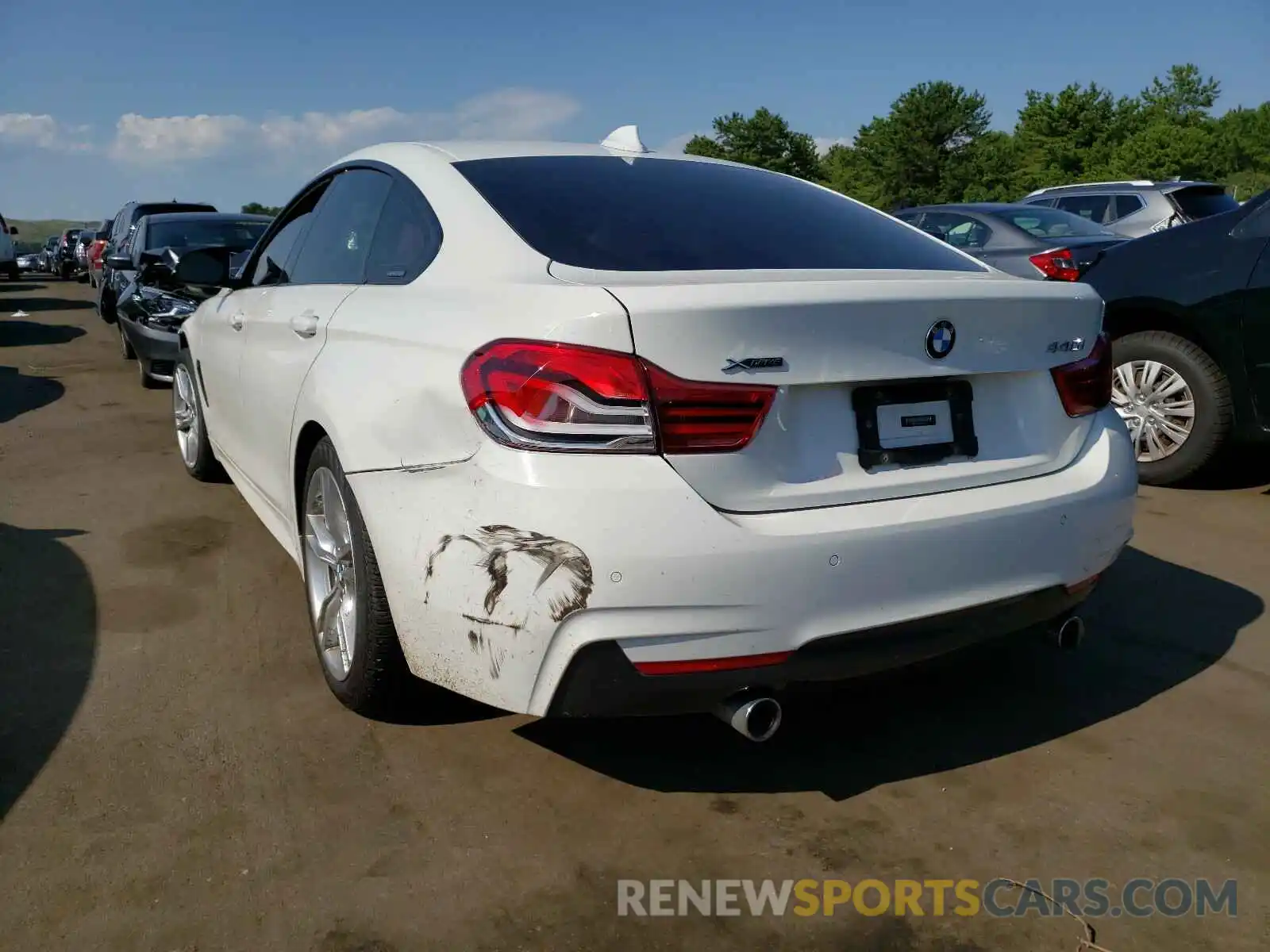 3 Photograph of a damaged car WBA4J7C55KBM74268 BMW 4 SERIES 2019