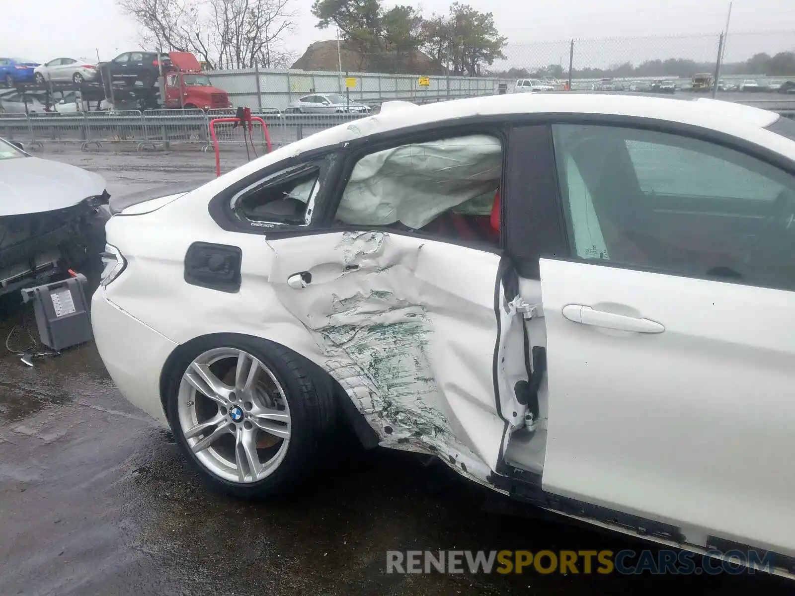9 Photograph of a damaged car WBA4J7C55KBM74383 BMW 4 SERIES 2019