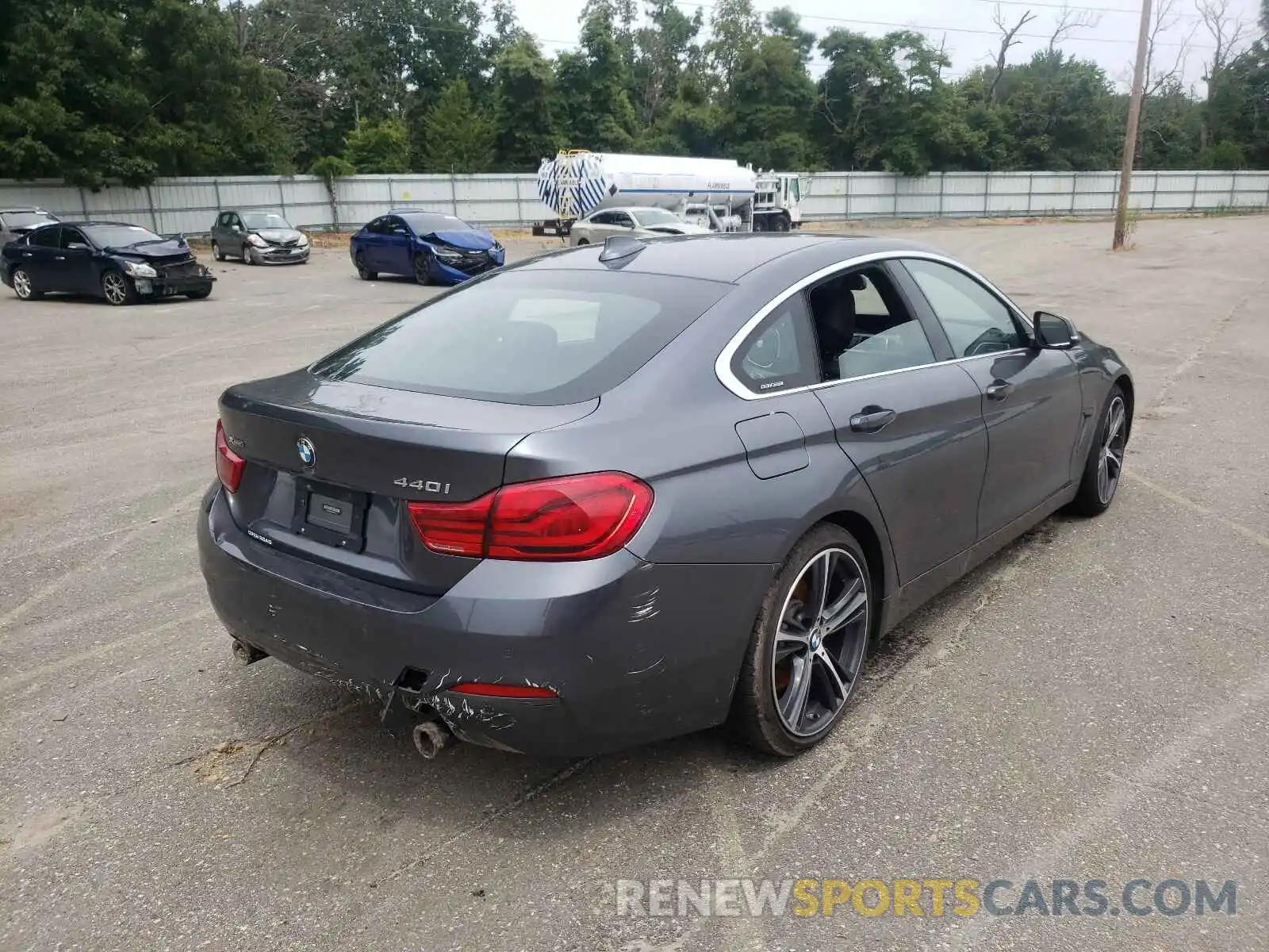 4 Photograph of a damaged car WBA4J7C56KBM75414 BMW 4 SERIES 2019