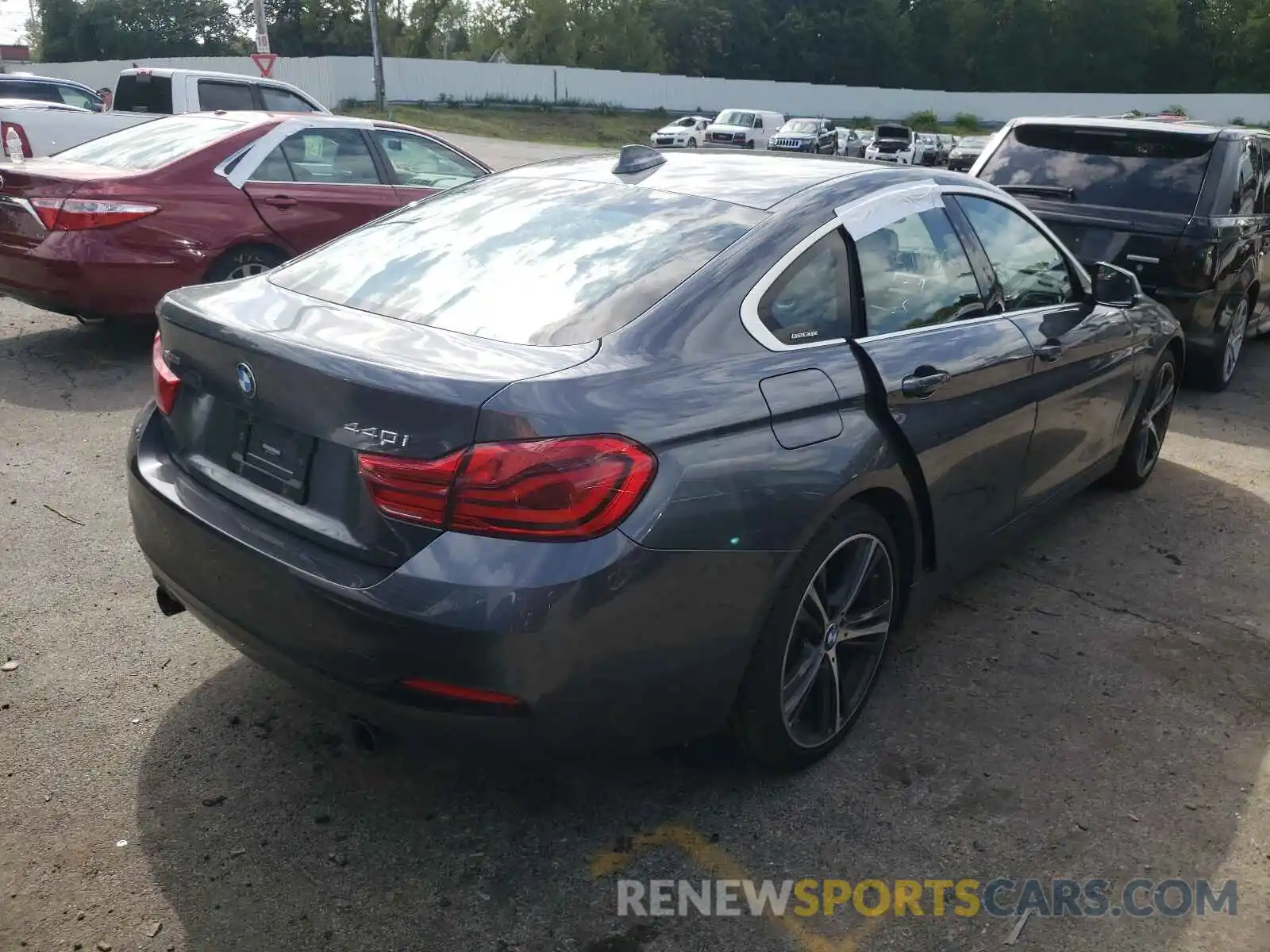 4 Photograph of a damaged car WBA4J7C56KBM76532 BMW 4 SERIES 2019