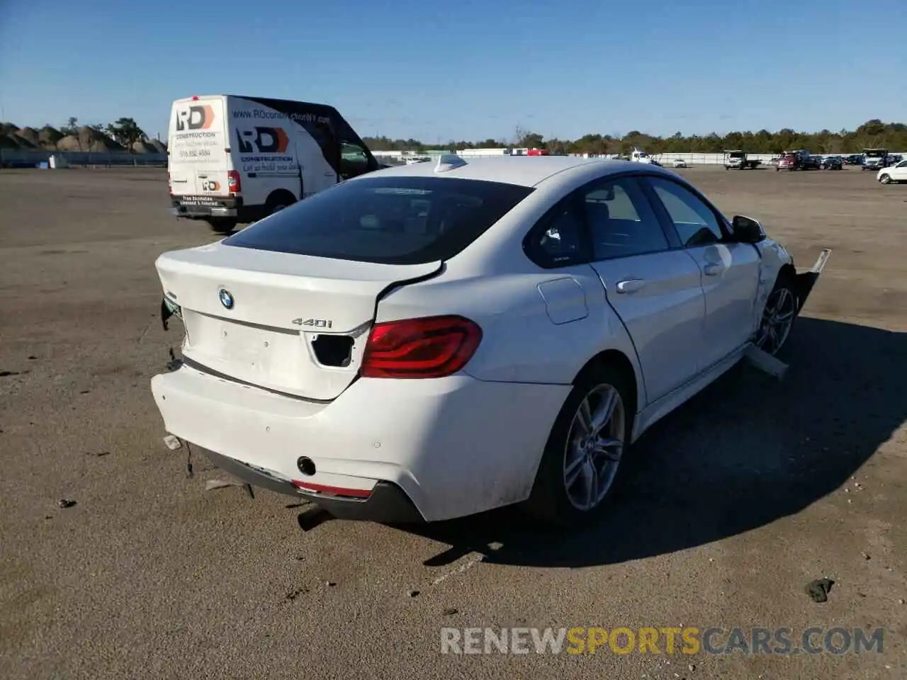 4 Photograph of a damaged car WBA4J7C58KBM75950 BMW 4 SERIES 2019