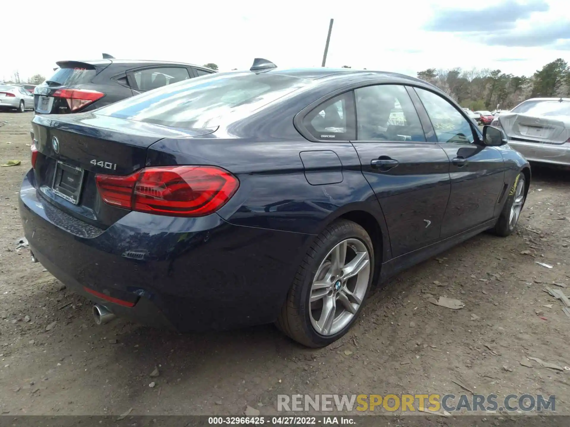 4 Photograph of a damaged car WBA4J7C59KBM76122 BMW 4 SERIES 2019