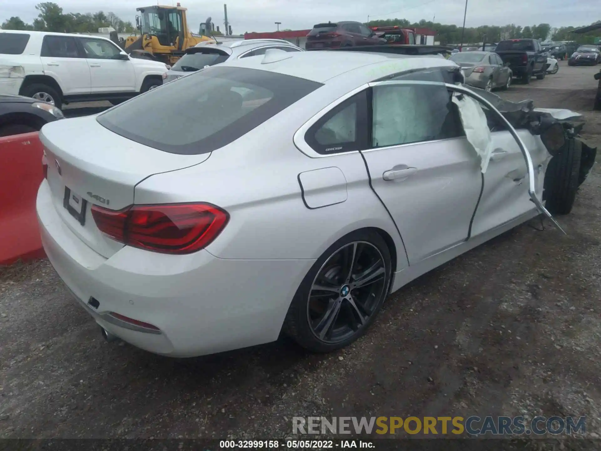 4 Photograph of a damaged car WBA4J7C5XKBM76193 BMW 4 SERIES 2019