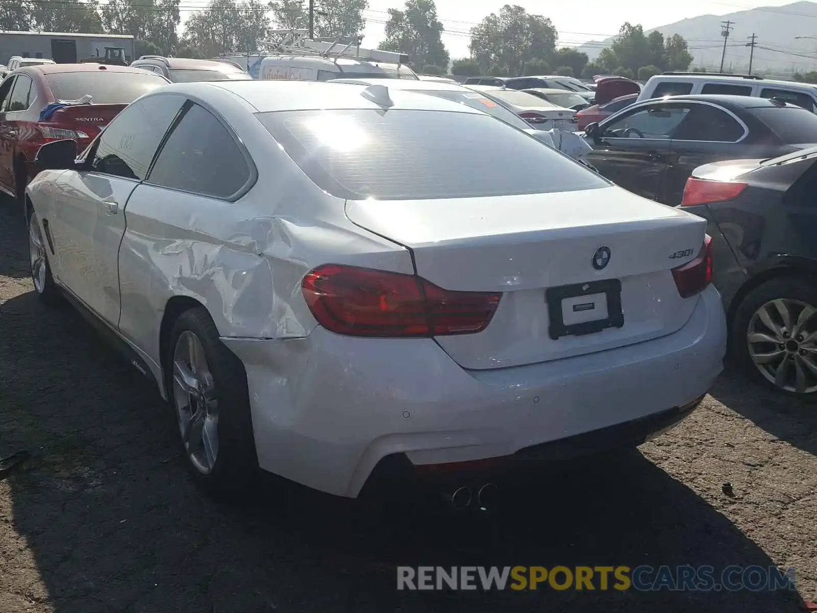 3 Photograph of a damaged car WBA4W3C50KAF92053 BMW 4 SERIES 2019