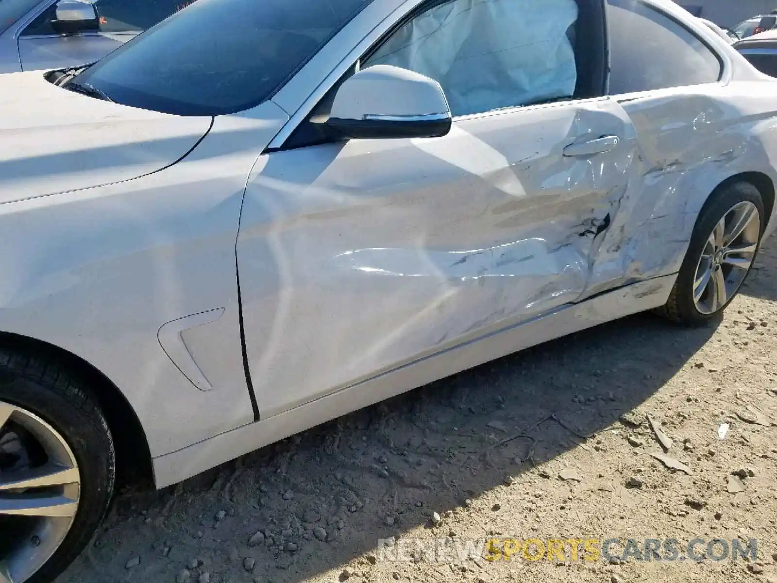 9 Photograph of a damaged car WBA4W3C51KAF92398 BMW 4 SERIES 2019