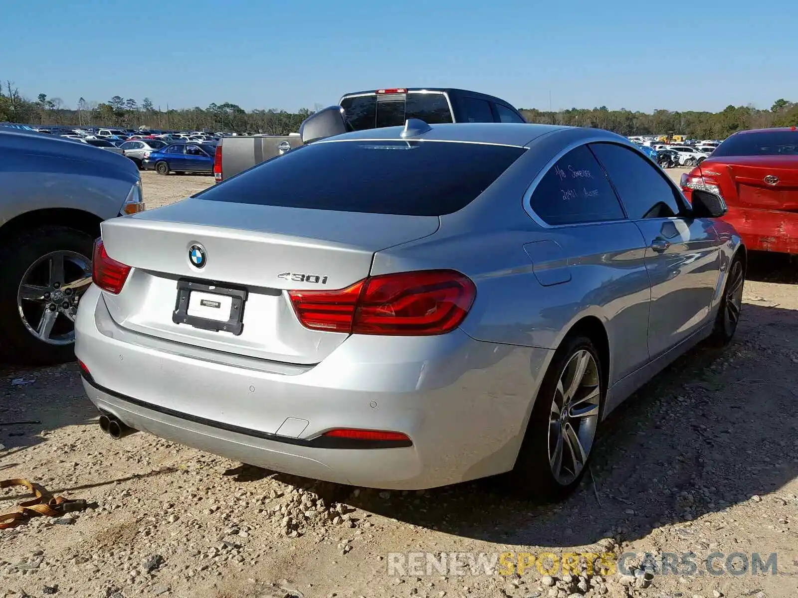 4 Photograph of a damaged car WBA4W3C51KAF92742 BMW 4 SERIES 2019