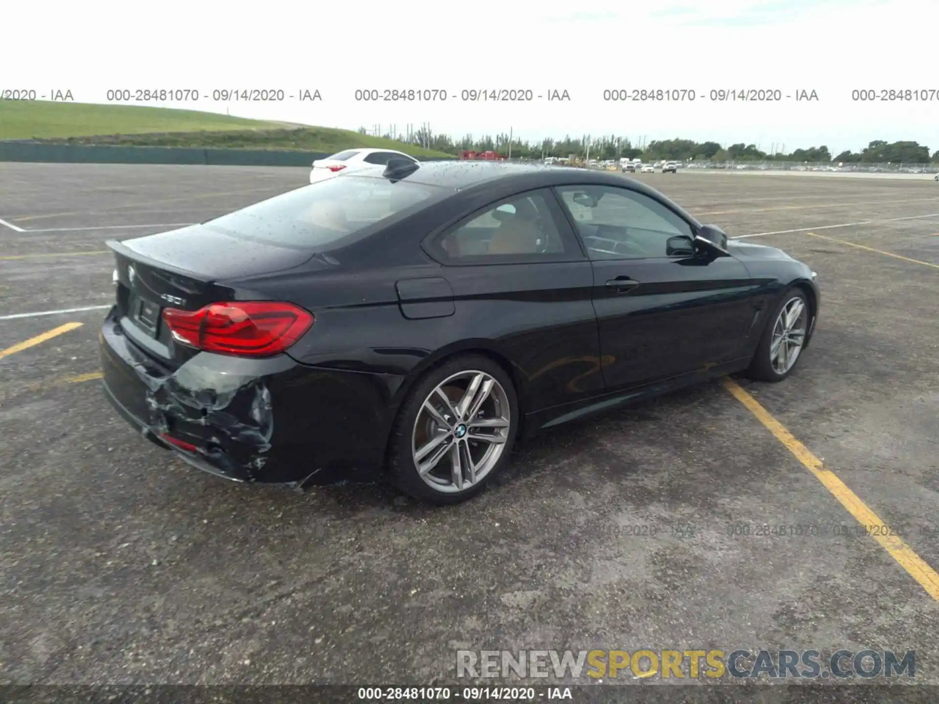 4 Photograph of a damaged car WBA4W3C54KAF92248 BMW 4 SERIES 2019