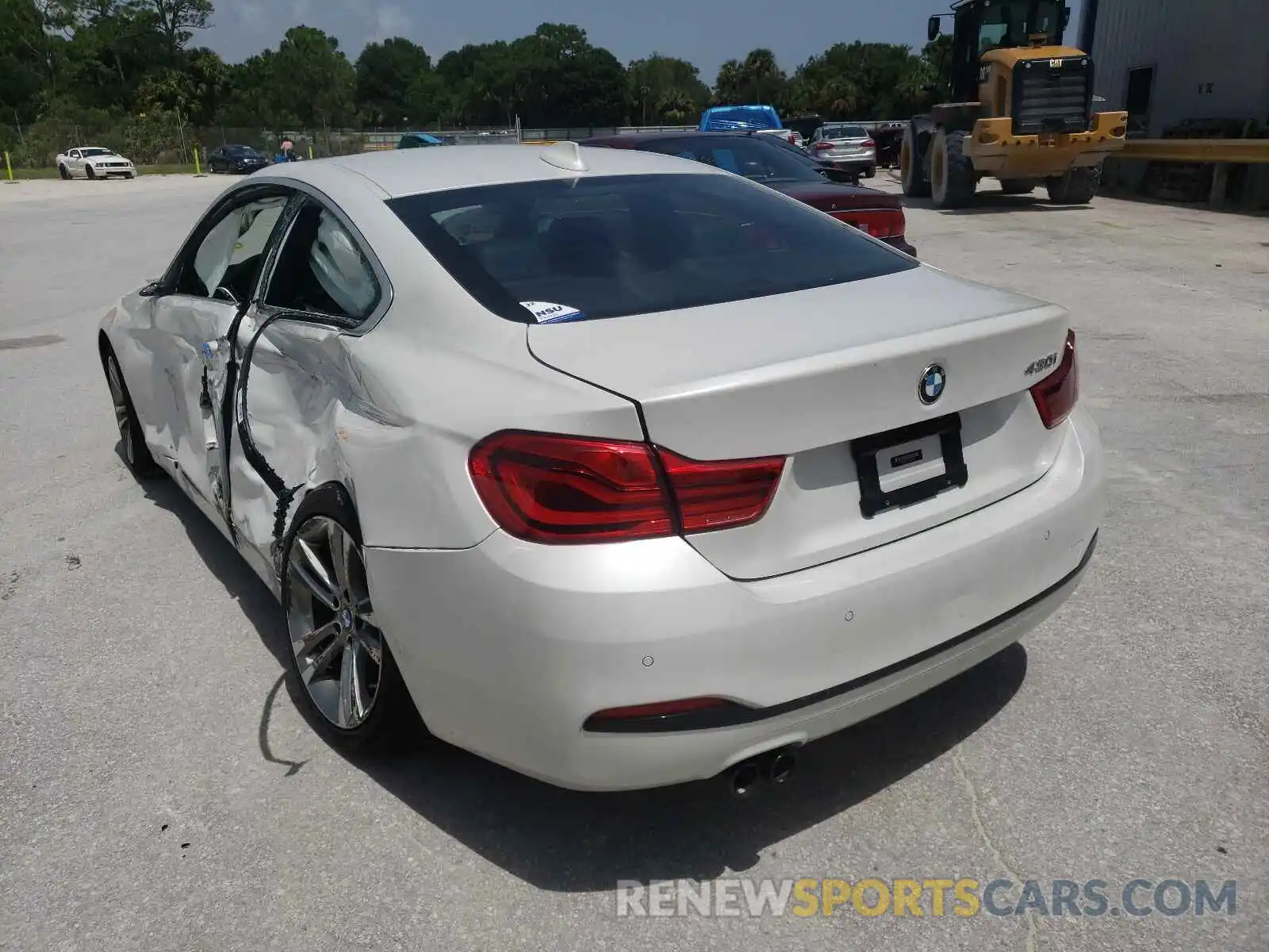 3 Photograph of a damaged car WBA4W3C57KAF92728 BMW 4 SERIES 2019