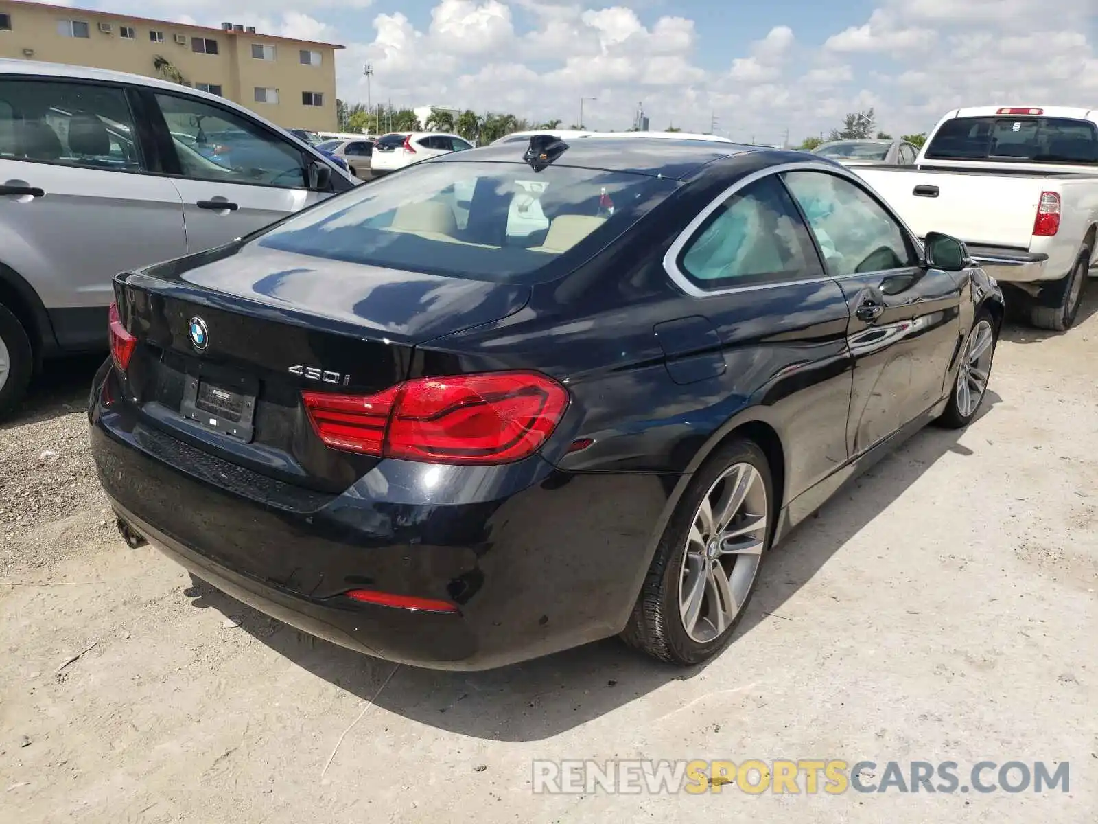 4 Photograph of a damaged car WBA4W3C57KAF92938 BMW 4 SERIES 2019