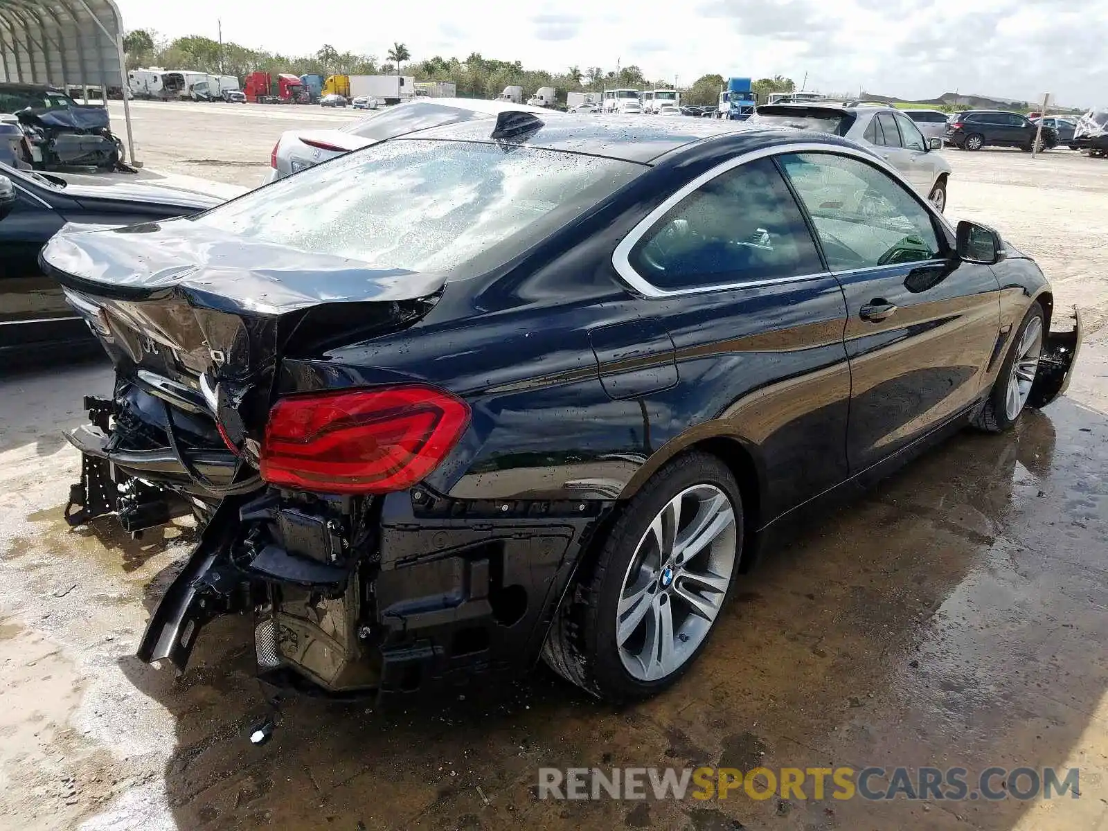 4 Photograph of a damaged car WBA4W3C57KAF93619 BMW 4 SERIES 2019