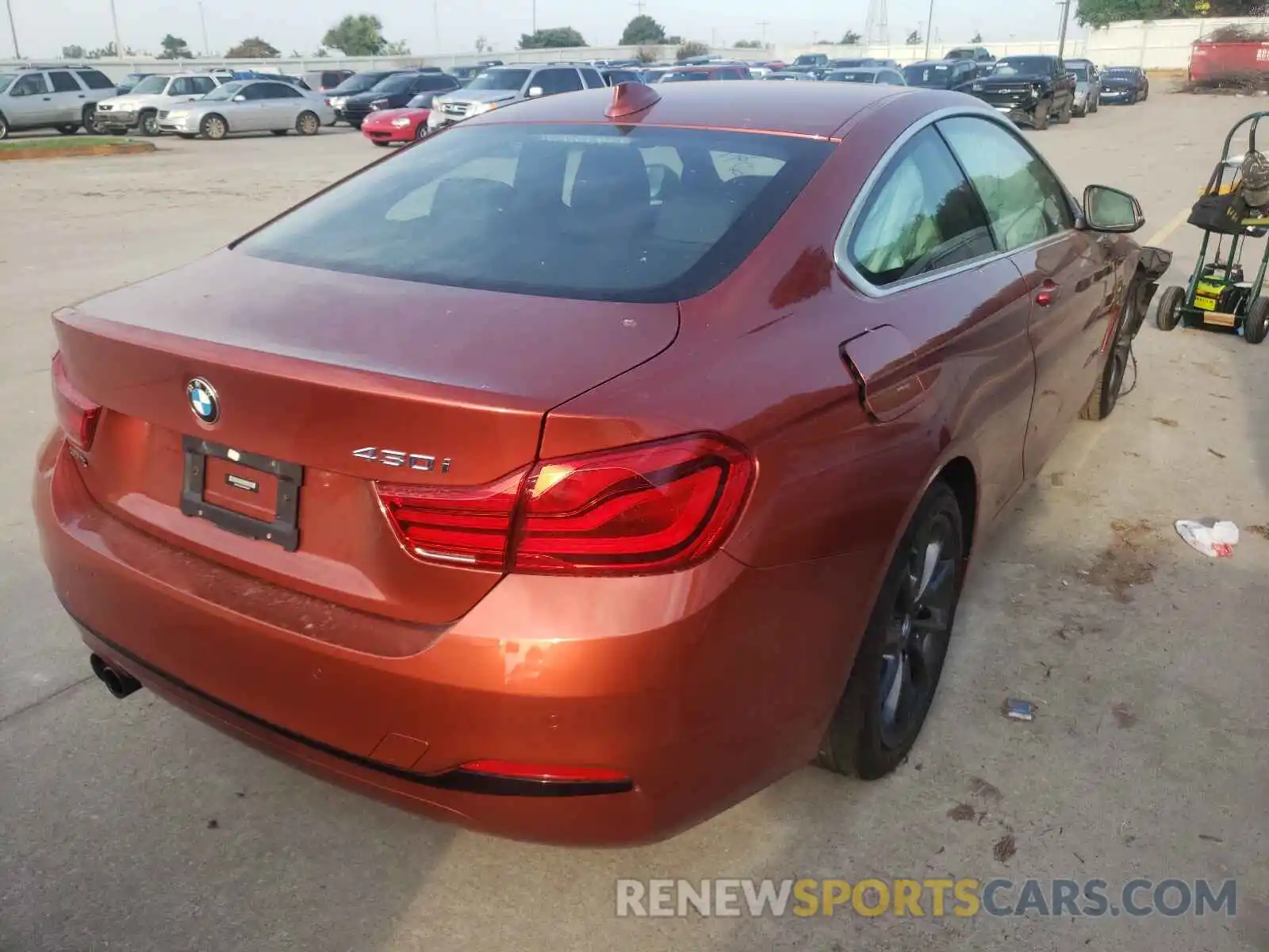 4 Photograph of a damaged car WBA4W3C58KAF92916 BMW 4 SERIES 2019