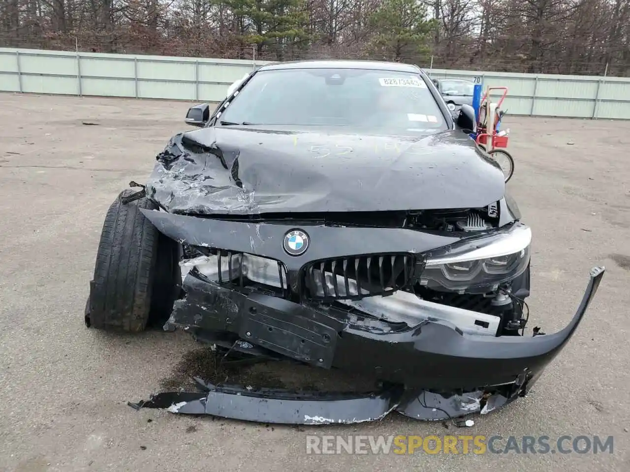 5 Photograph of a damaged car WBA4W3C58KAF93256 BMW 4 SERIES 2019