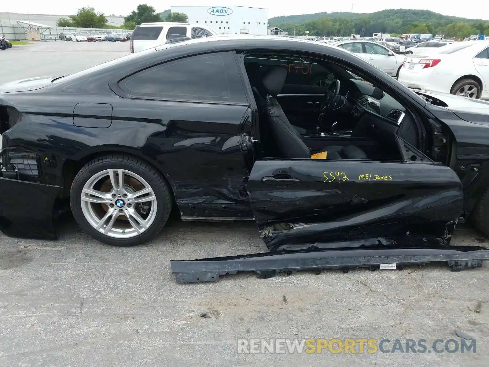 9 Photograph of a damaged car WBA4W3C59KAF91869 BMW 4 SERIES 2019