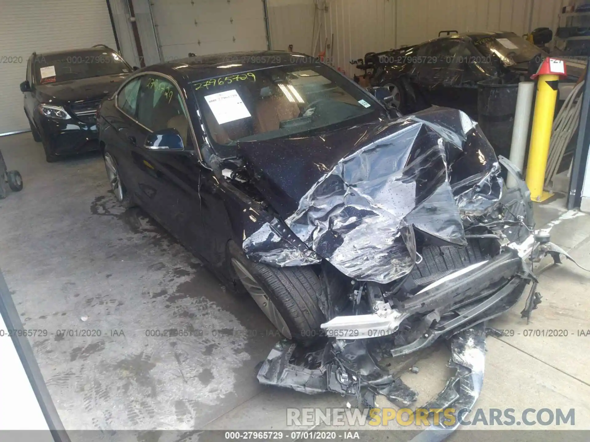 1 Фотография поврежденного автомобиля WBA4W5C50KAE51110 BMW 4 SERIES 2019