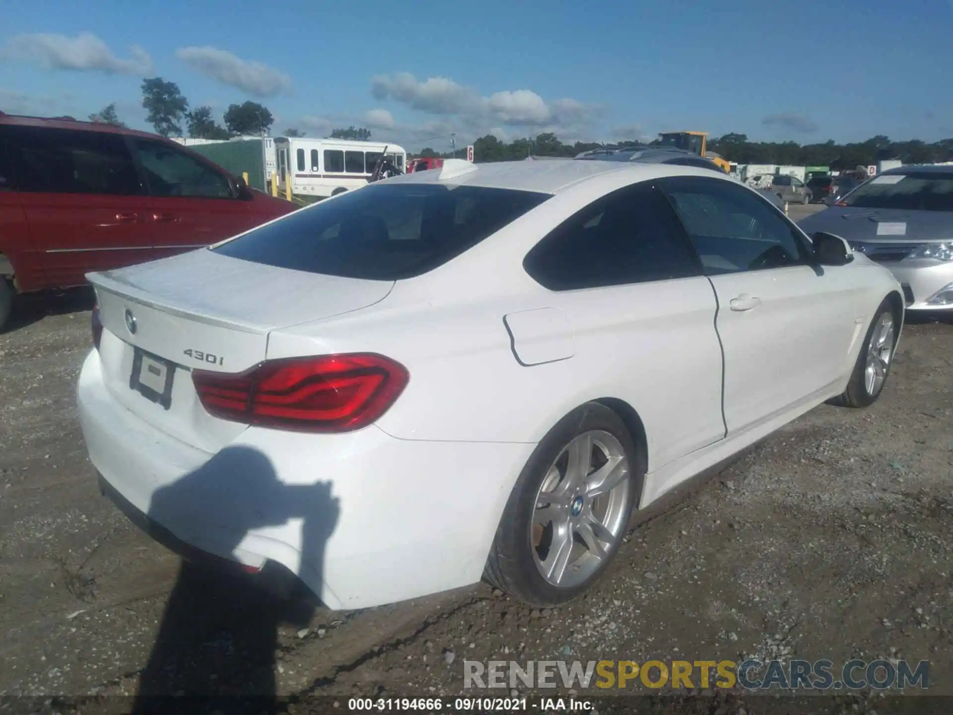 4 Photograph of a damaged car WBA4W5C5XKAE43824 BMW 4 SERIES 2019