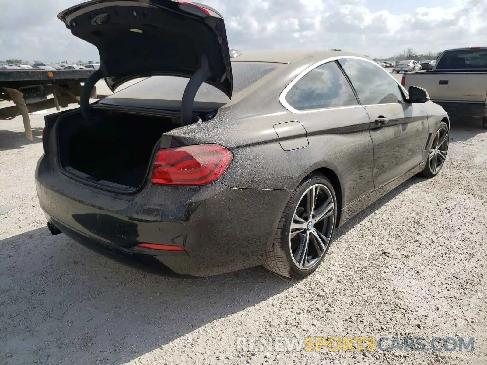 4 Photograph of a damaged car WBA4W5C5XKAE49381 BMW 4 SERIES 2019