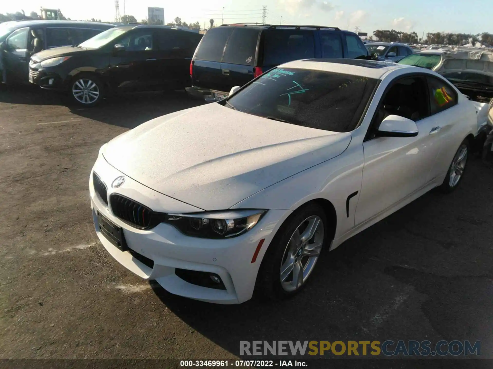 2 Photograph of a damaged car WBA4W7C50KAG52159 BMW 4 SERIES 2019