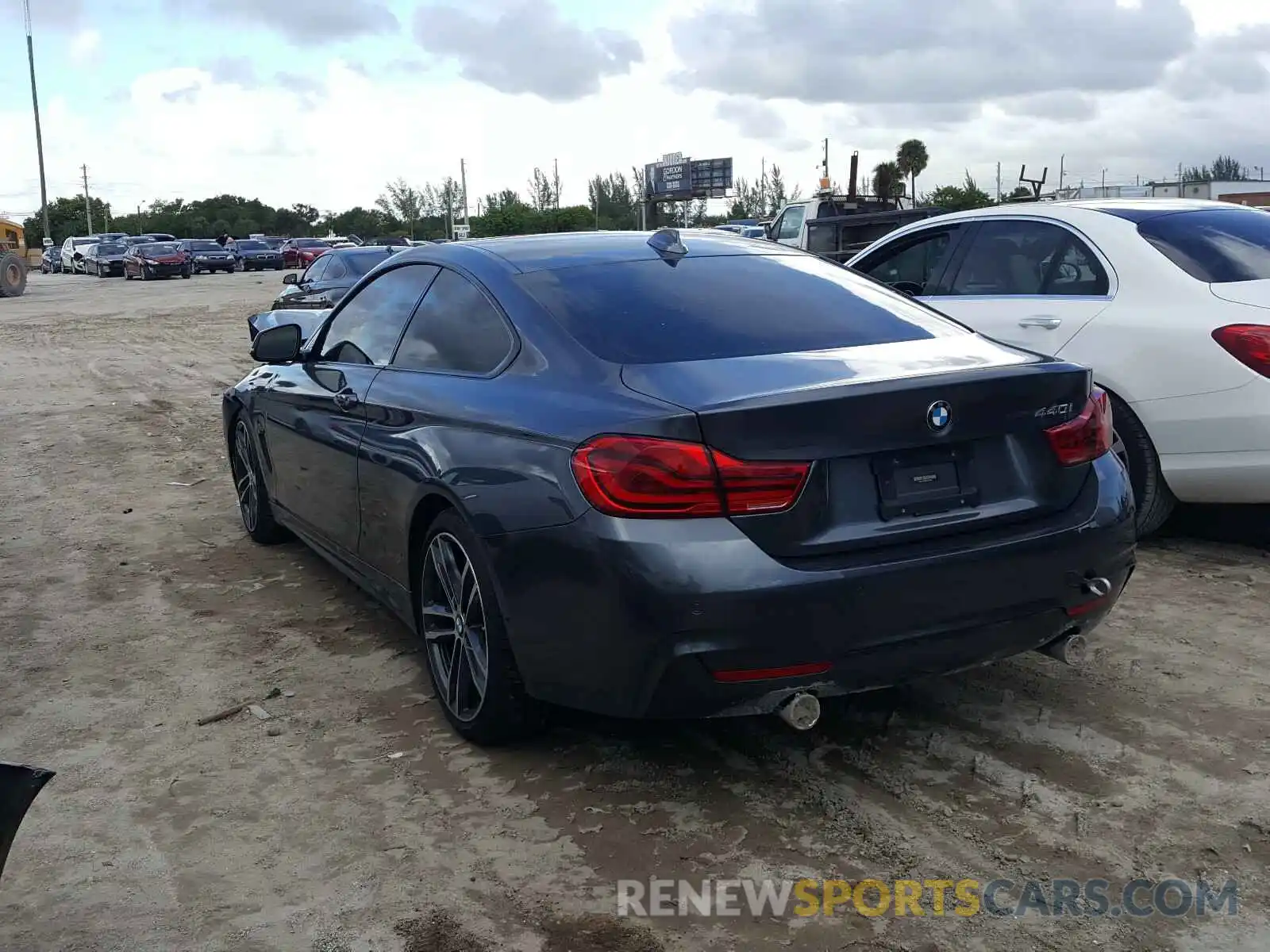 3 Photograph of a damaged car WBA4W7C50KAG52467 BMW 4 SERIES 2019