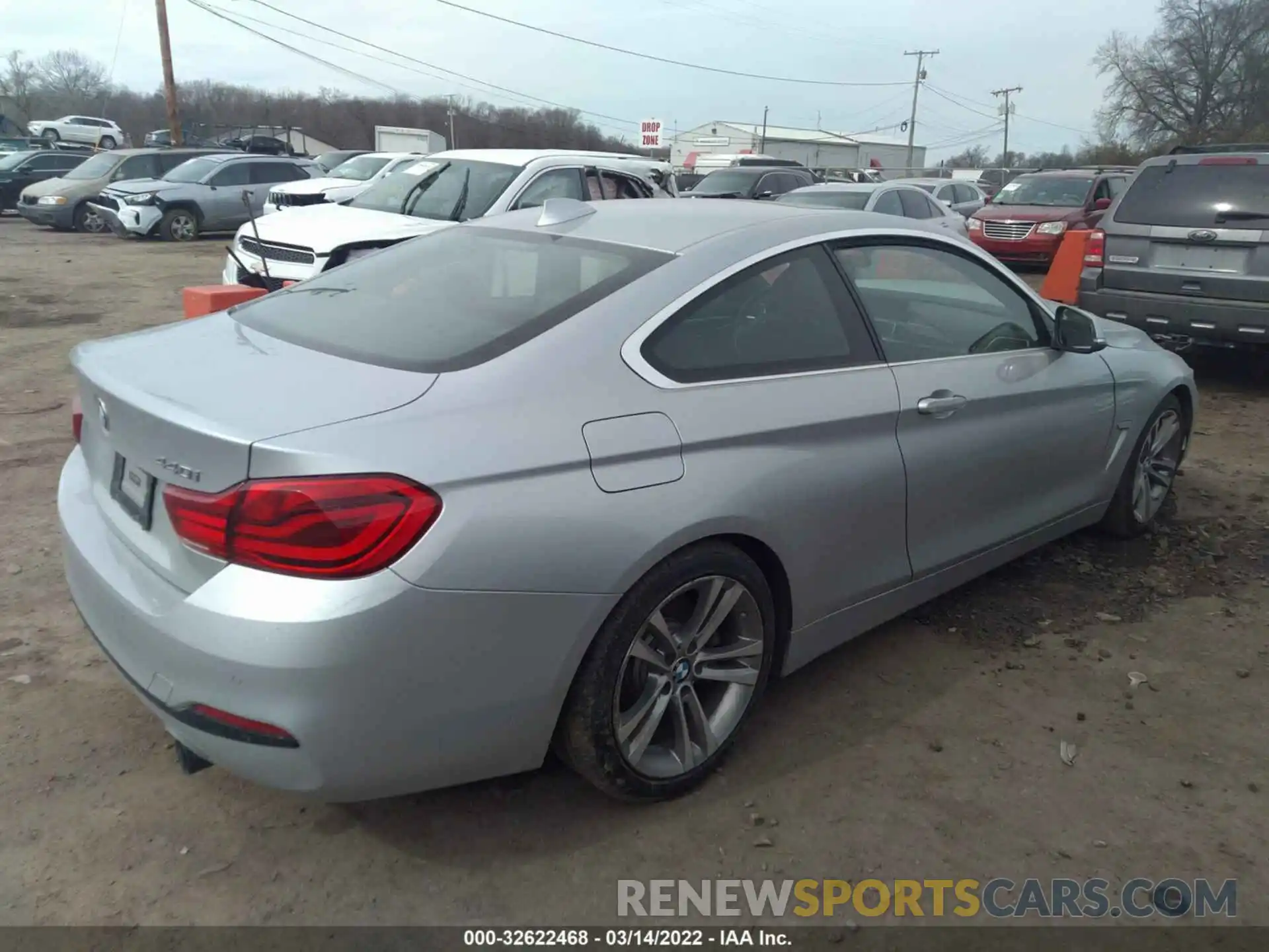 4 Photograph of a damaged car WBA4W7C51KAG52283 BMW 4 SERIES 2019