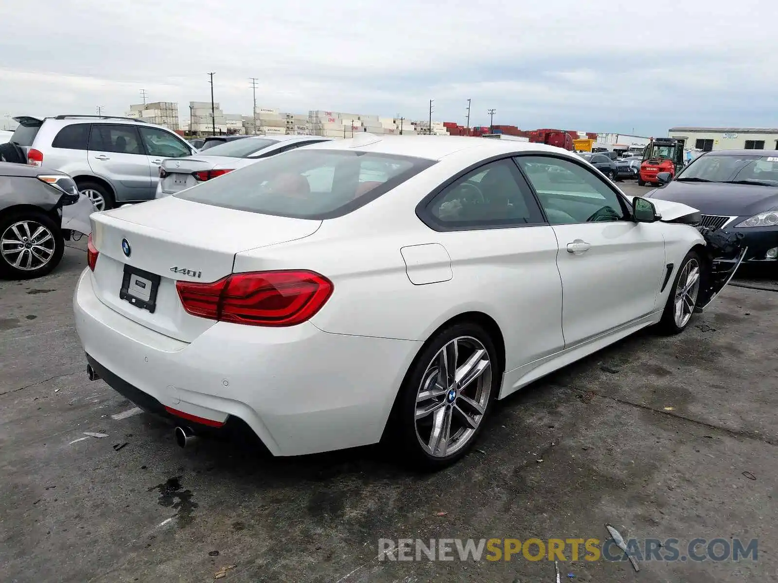 4 Photograph of a damaged car WBA4W7C54KAG52987 BMW 4 SERIES 2019