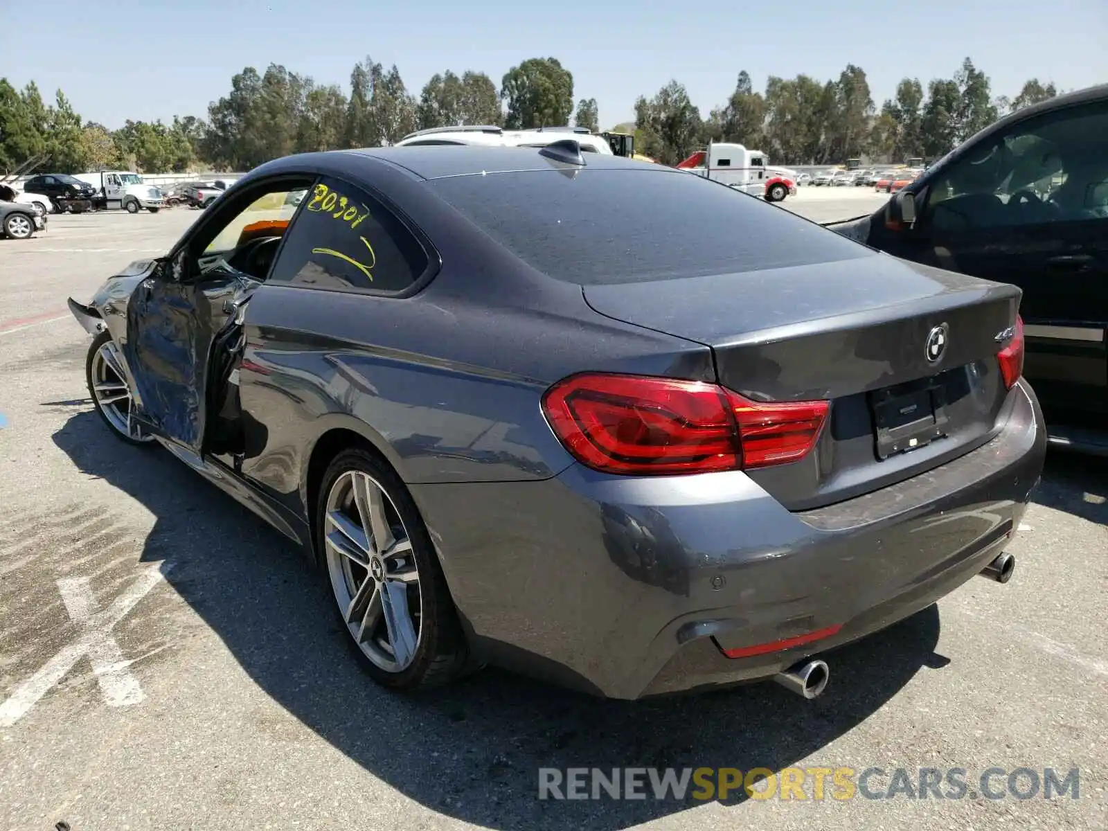 3 Photograph of a damaged car WBA4W7C55KAG51931 BMW 4 SERIES 2019