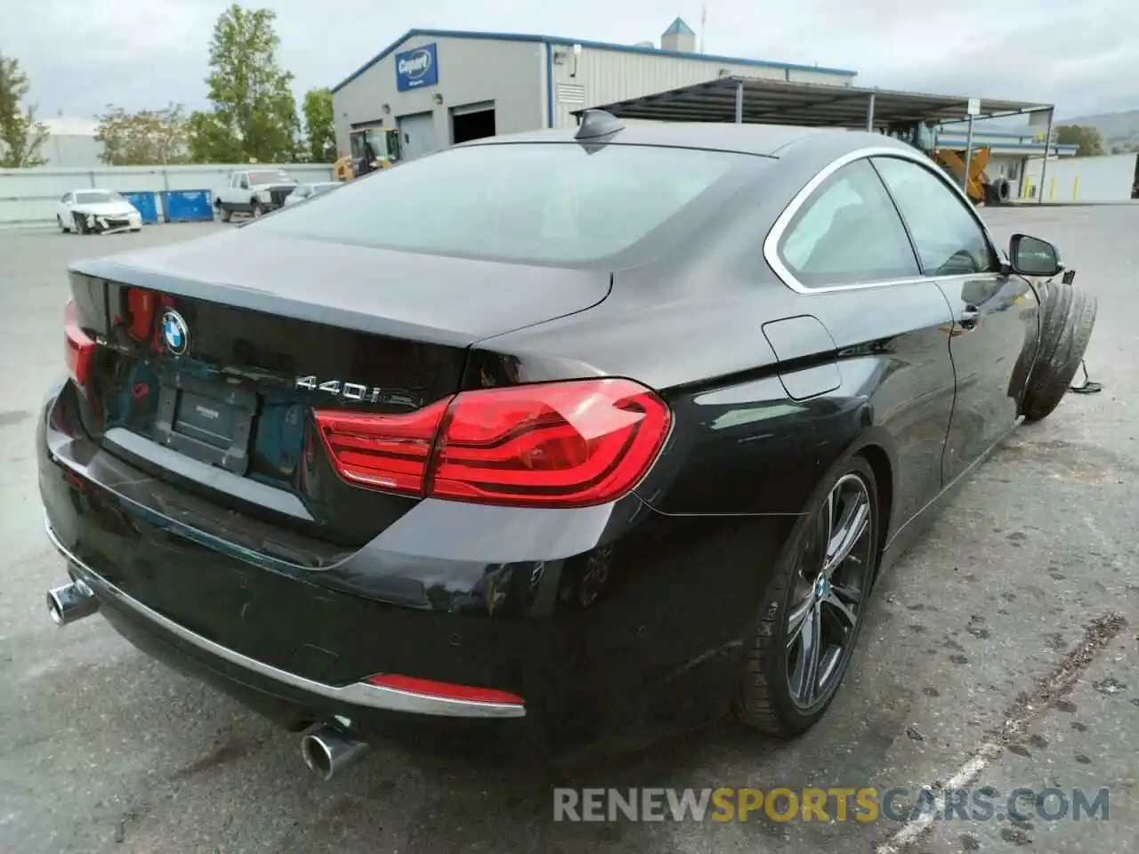 4 Photograph of a damaged car WBA4W7C57KAG52160 BMW 4 SERIES 2019