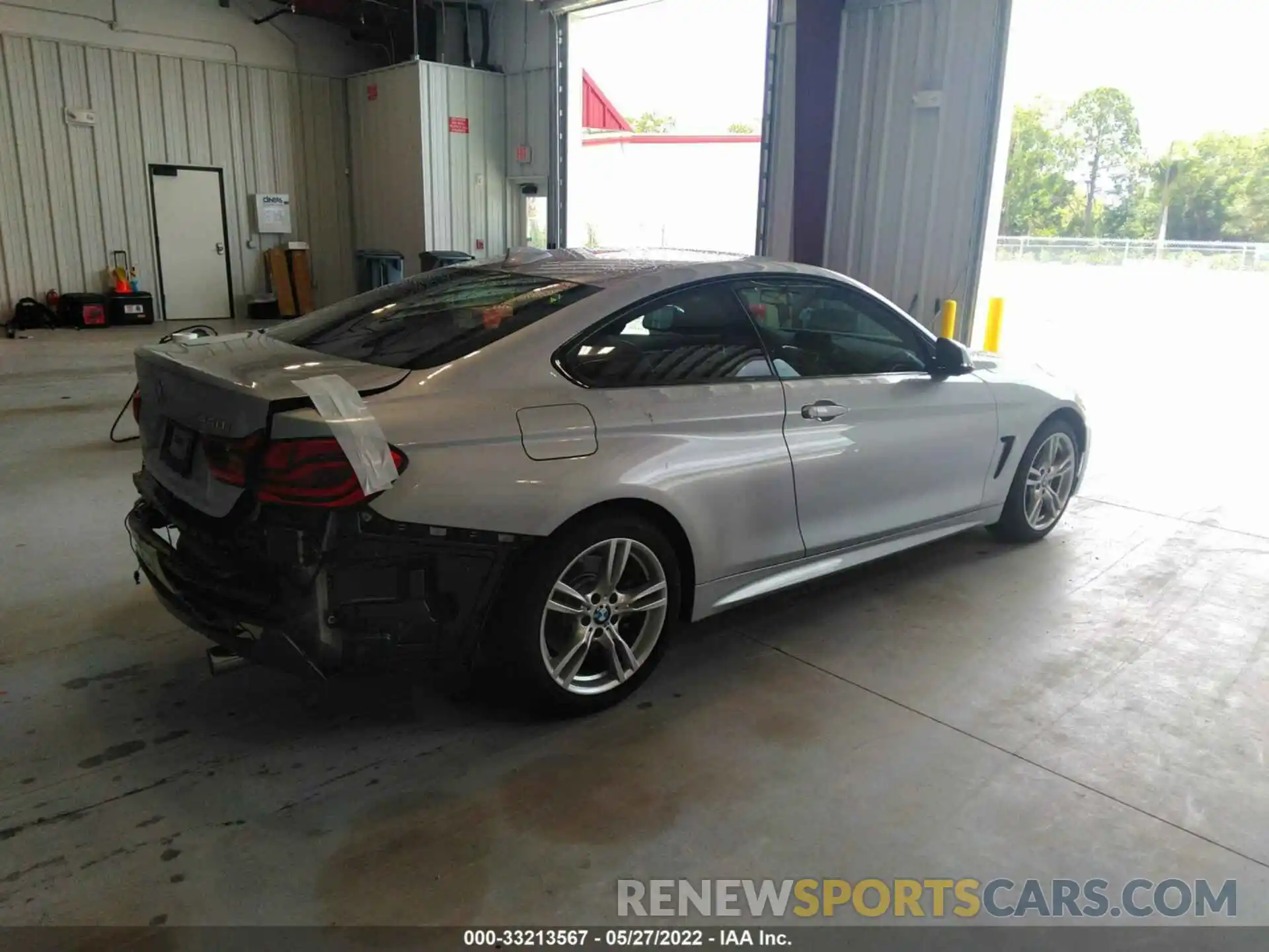 4 Photograph of a damaged car WBA4W7C57KAG52790 BMW 4 SERIES 2019