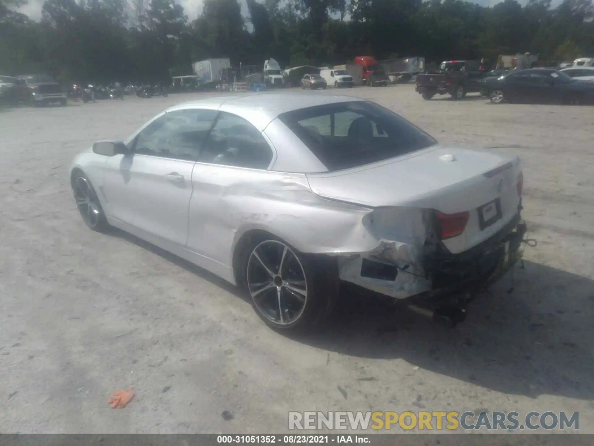 3 Photograph of a damaged car WBA4Z1C50KEE44098 BMW 4 SERIES 2019